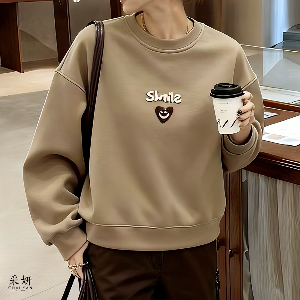 微笑立體刺繡長袖上衣