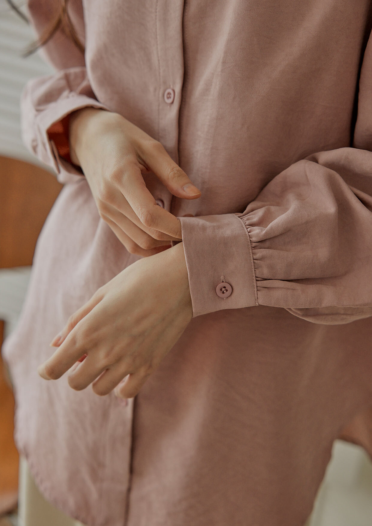 多色素面寬鬆襯衫