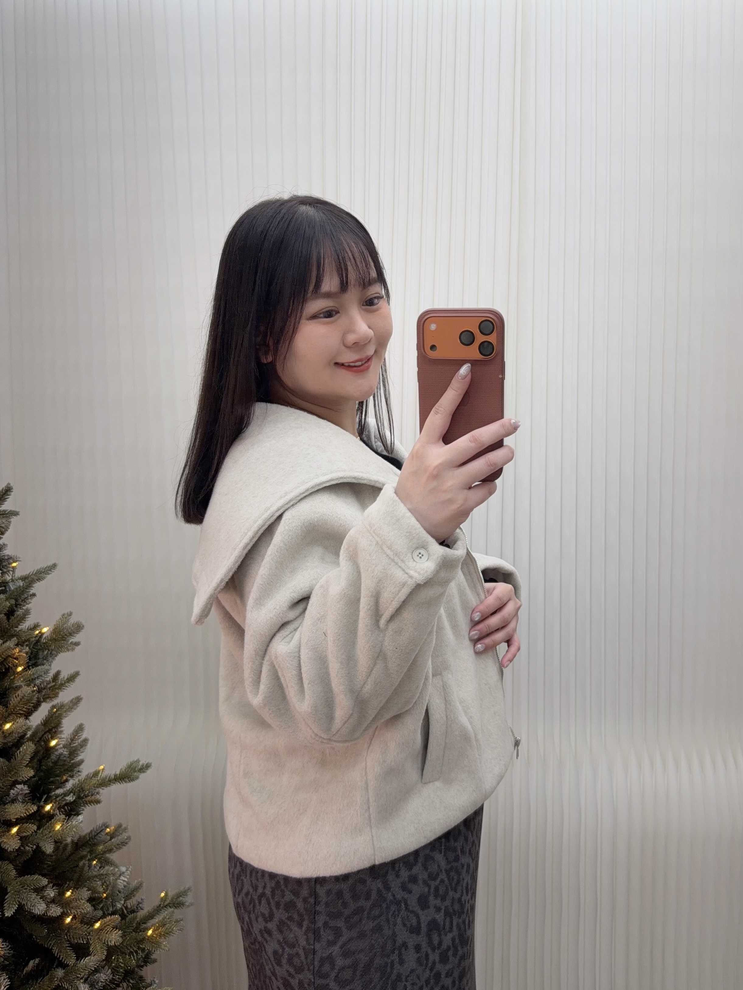 14.翻領毛呢短版外套