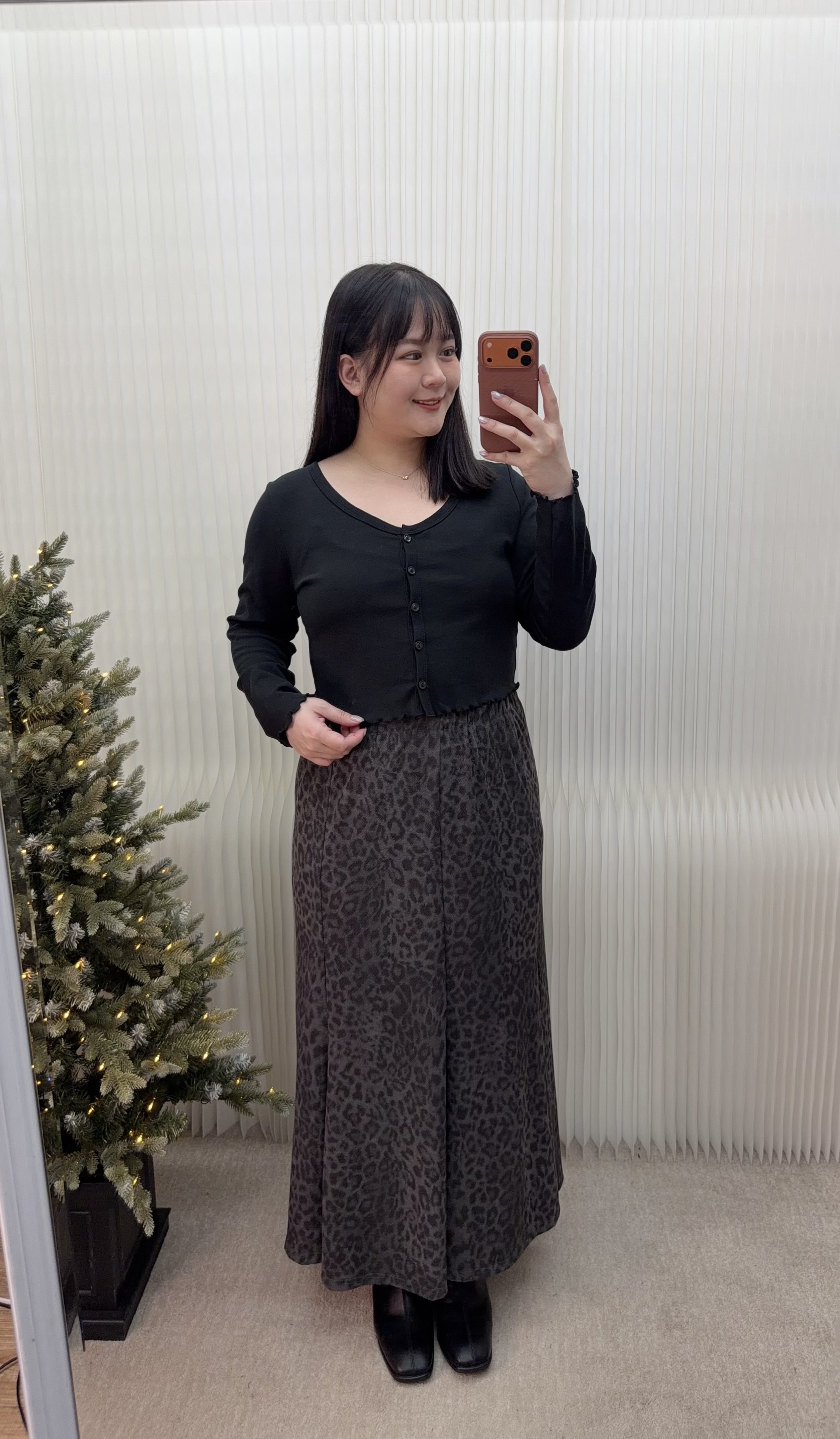 11.木耳滾邊開釦上衣