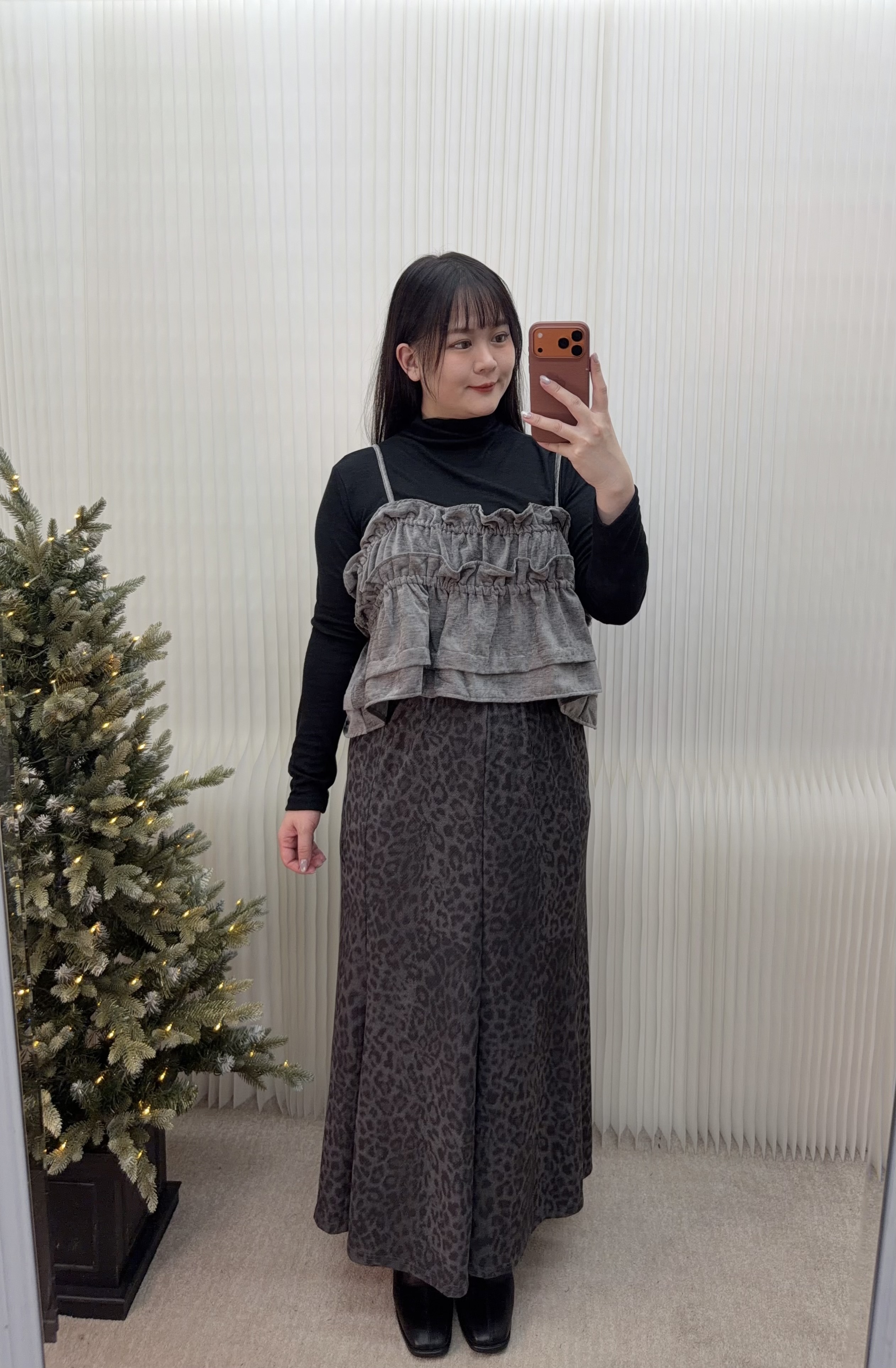 09.低調感魚尾豹紋裙