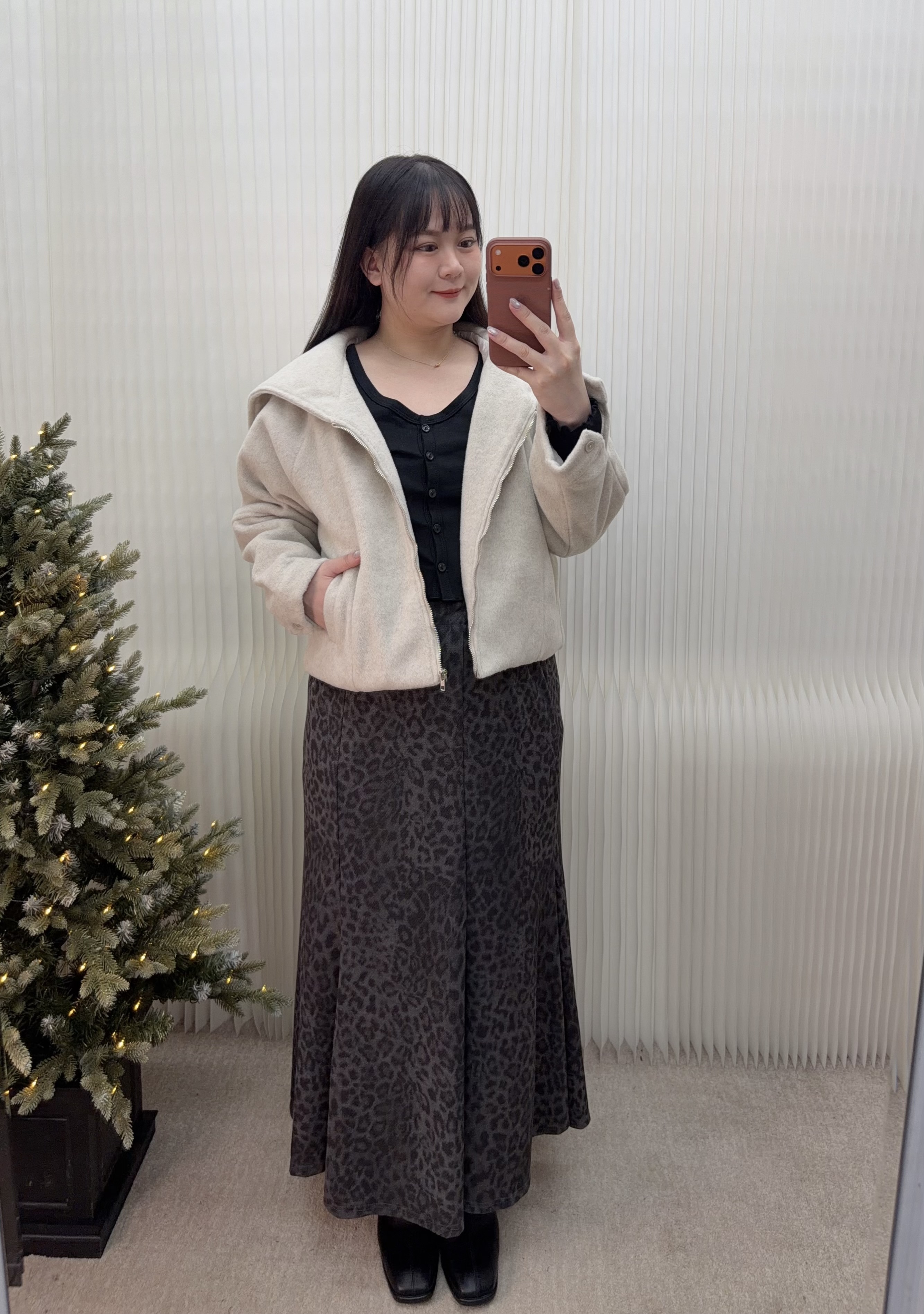 14.翻領毛呢短版外套