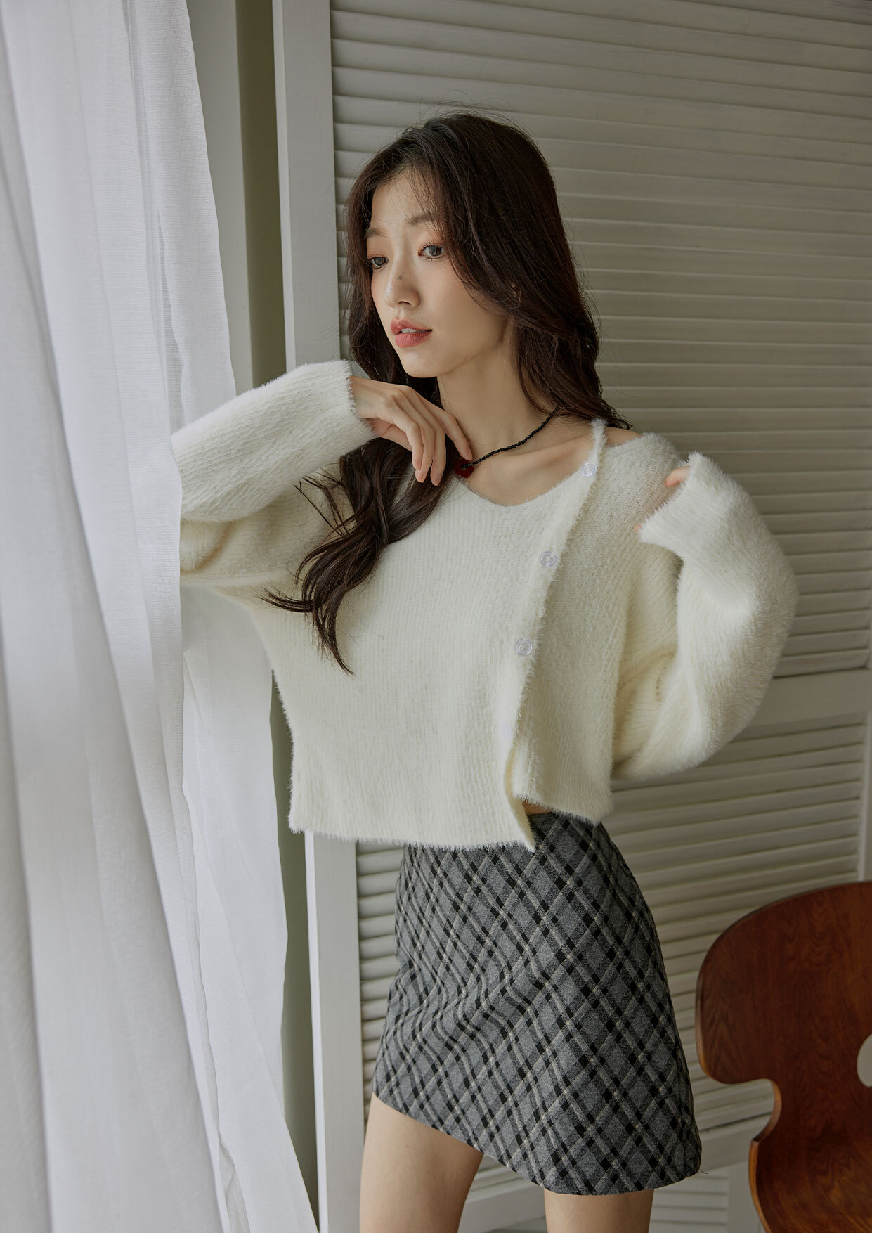 造型側釦馬海毛短版上衣