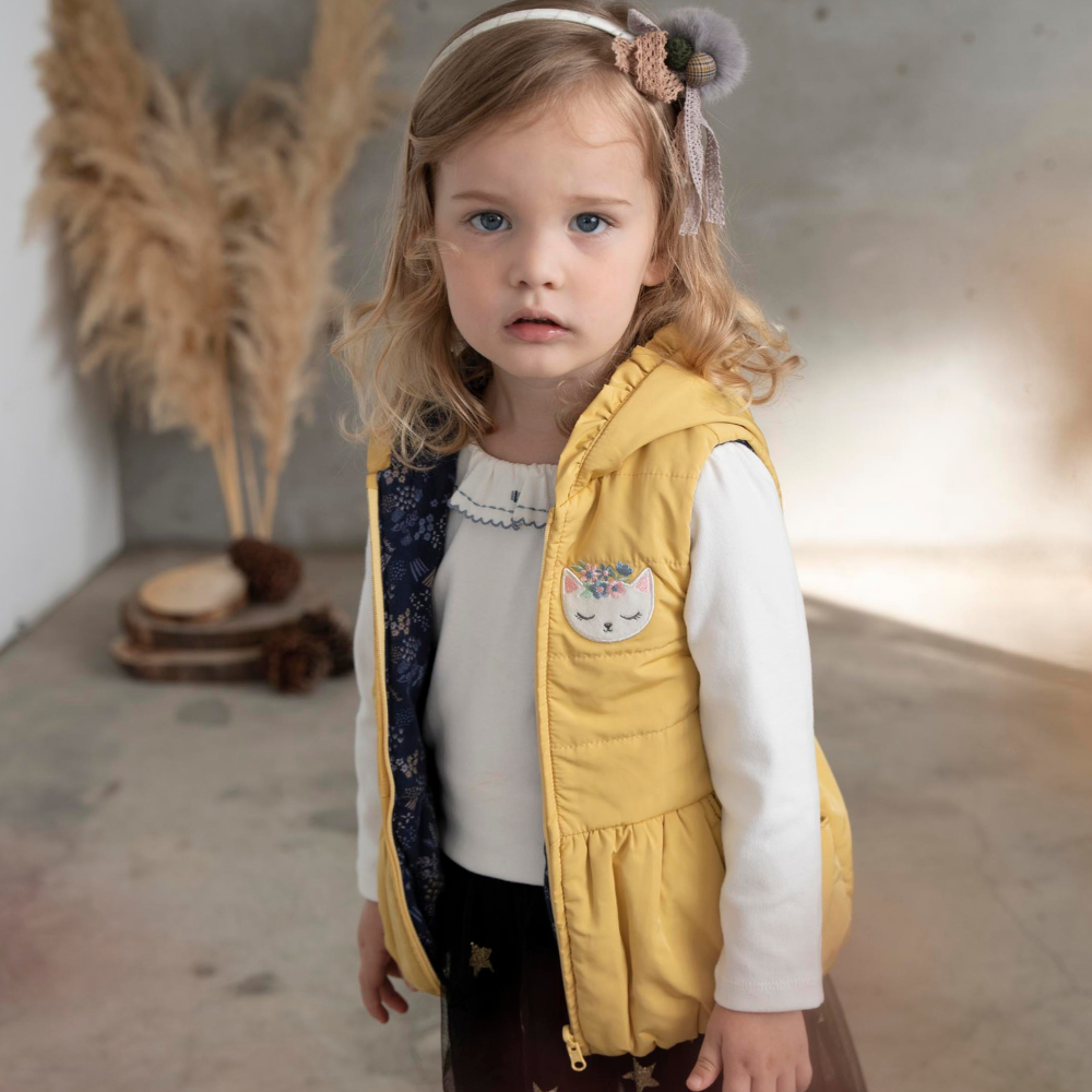 PIPPY 蕾絲荷葉領彈性棉長袖上衣 米