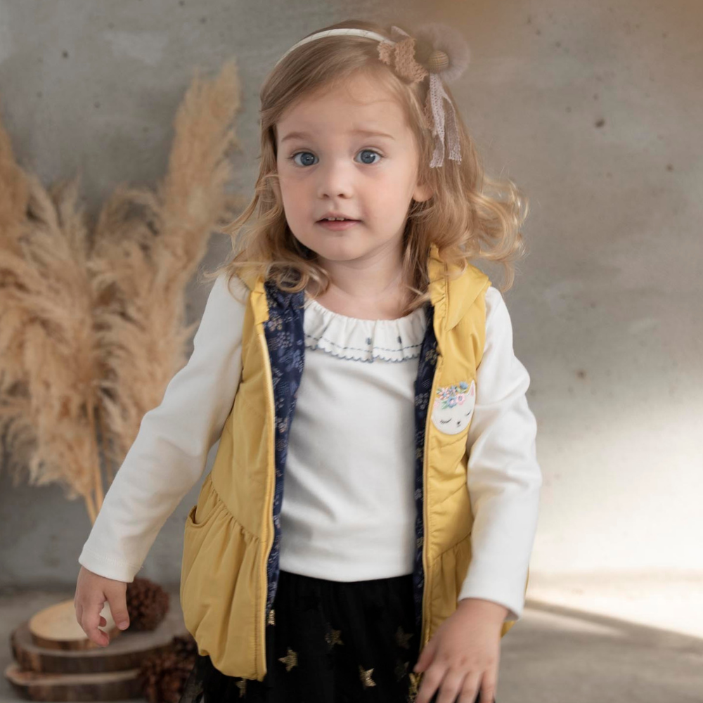 PIPPY 蕾絲荷葉領彈性棉長袖上衣 米