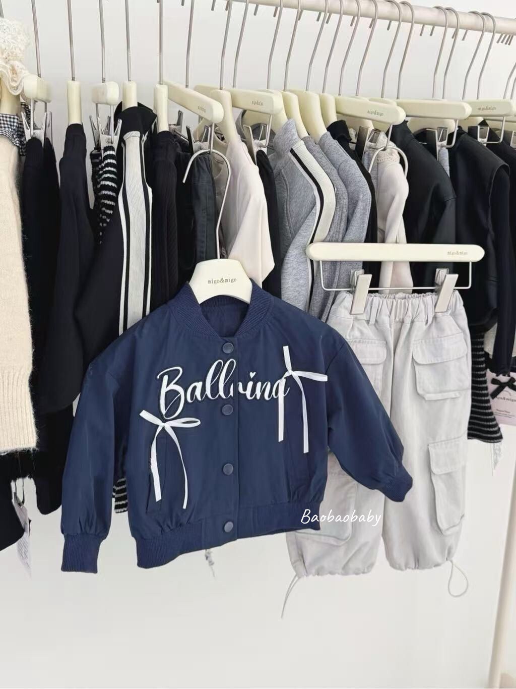 蝴蝶結棒球外套