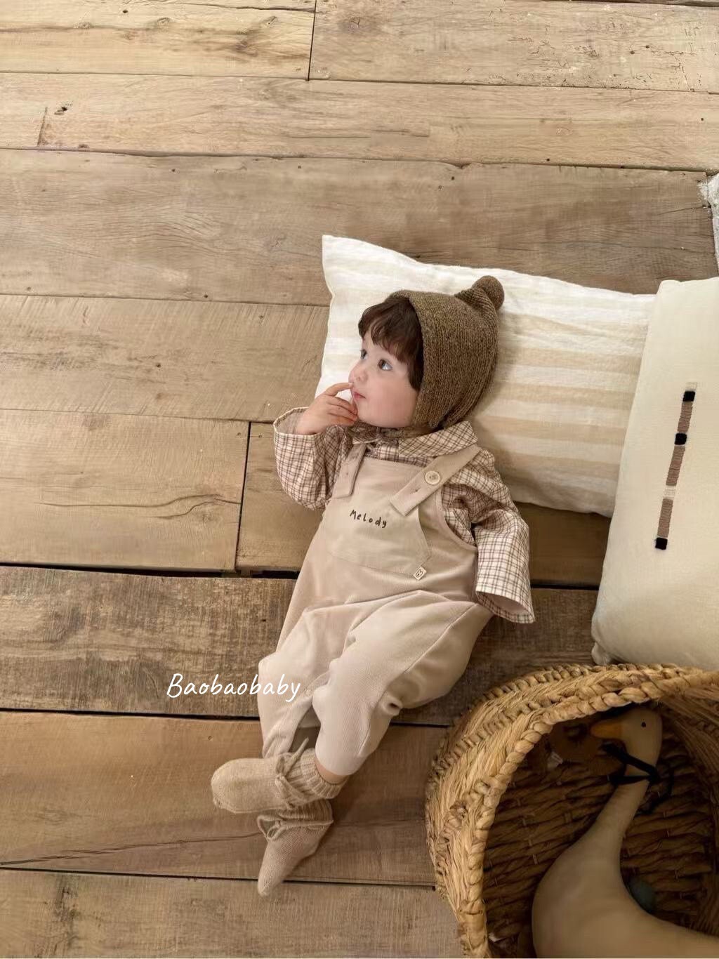 奶茶色溫柔吊帶褲