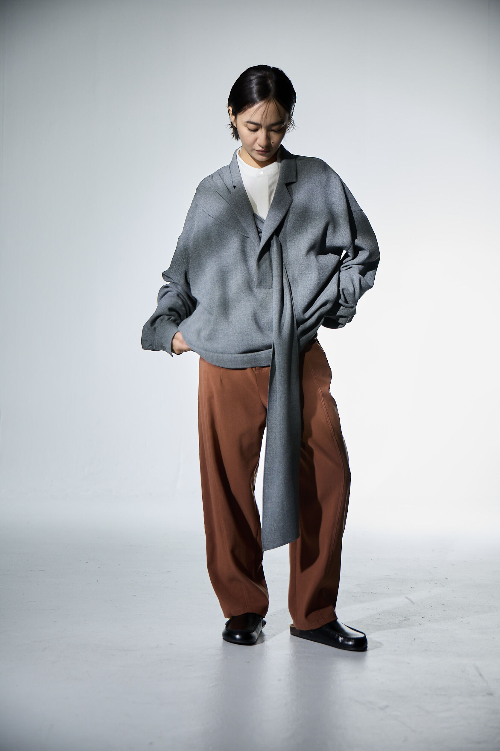 西裝領飾片上衣