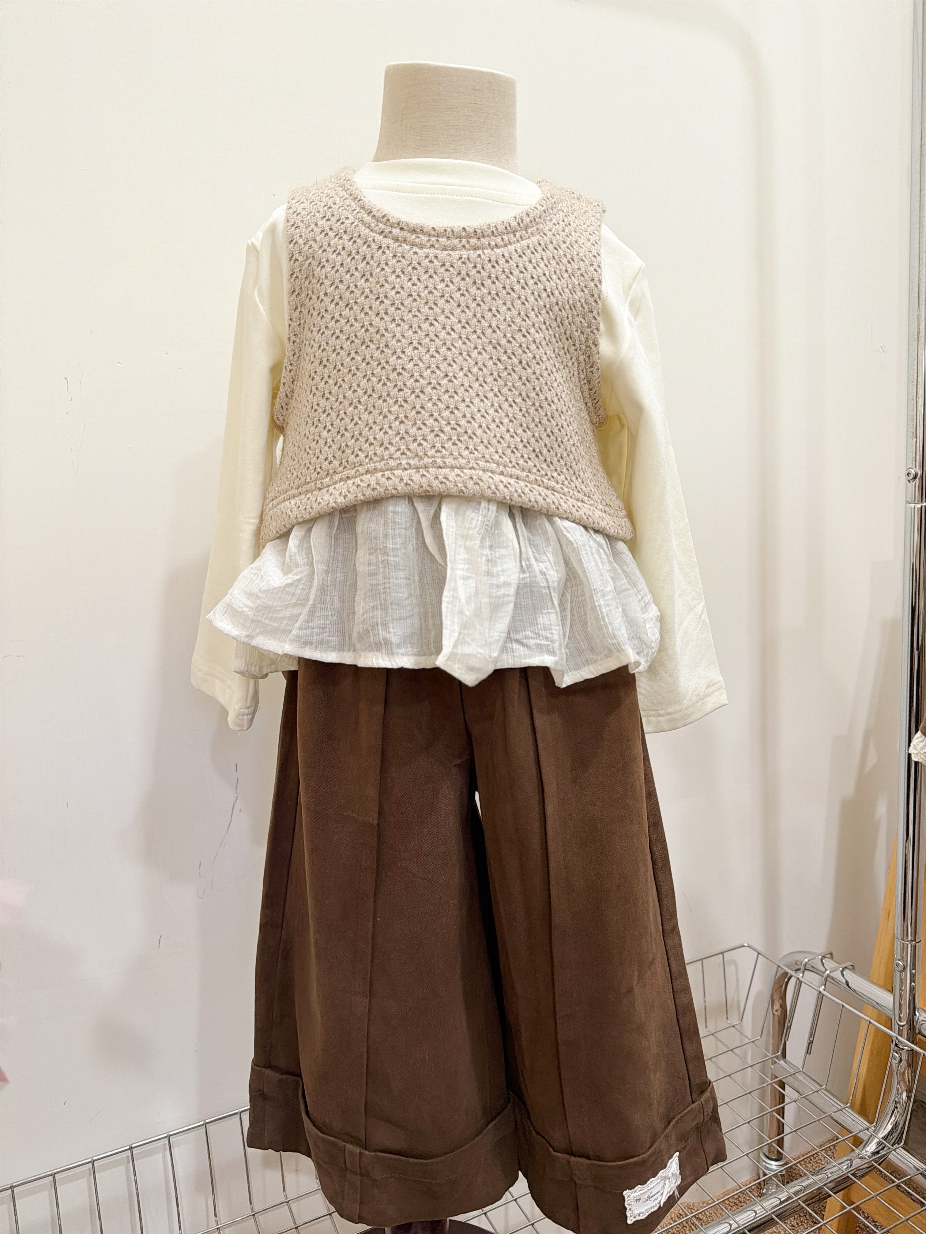 2525日系針織背心蕾絲貼布斜紋褲三件套