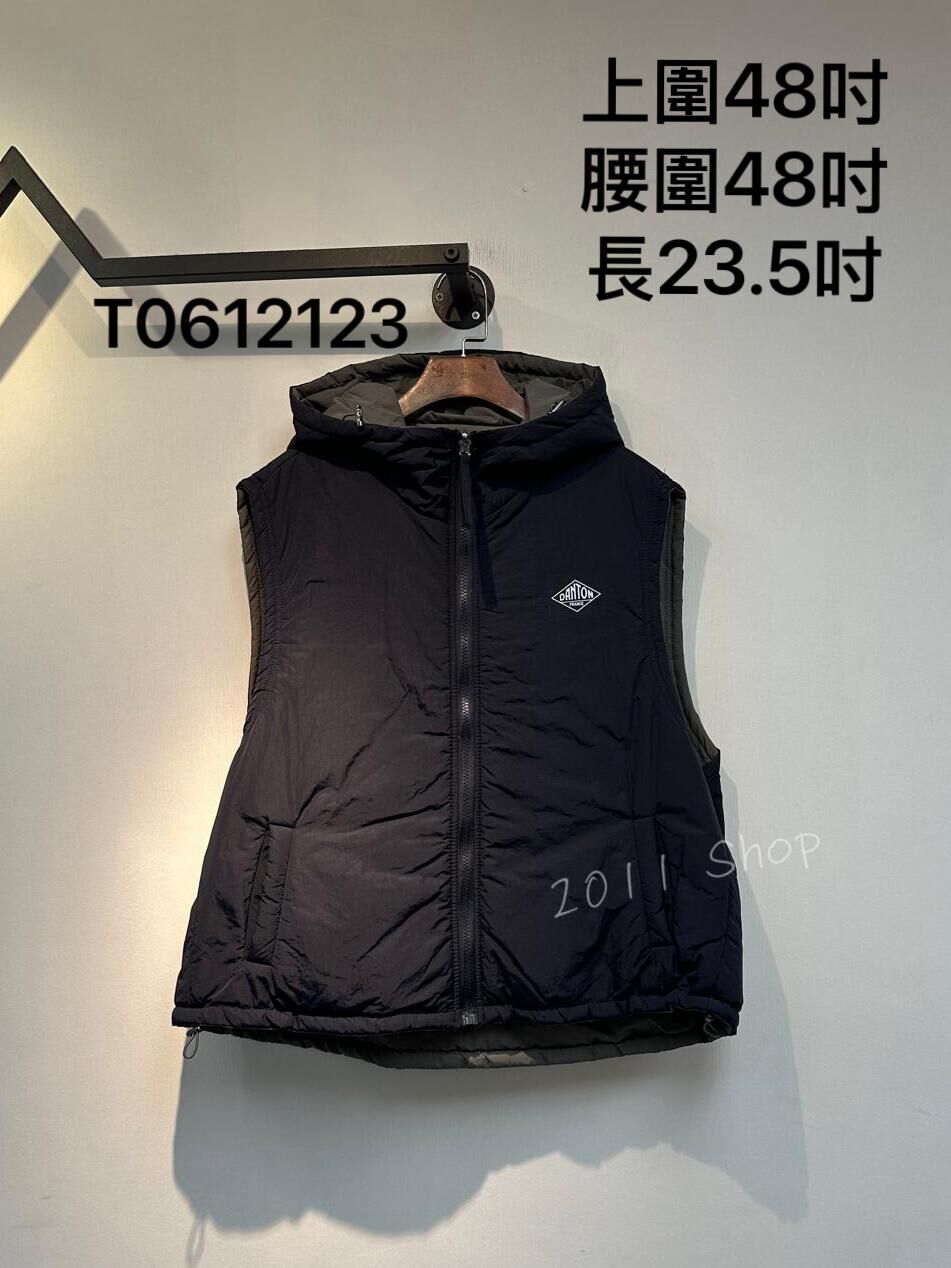 *不設優惠* 出口日本雙面風褸料背心外套  上圍48吋 腰圍48吋 長23.5吋  T0612123