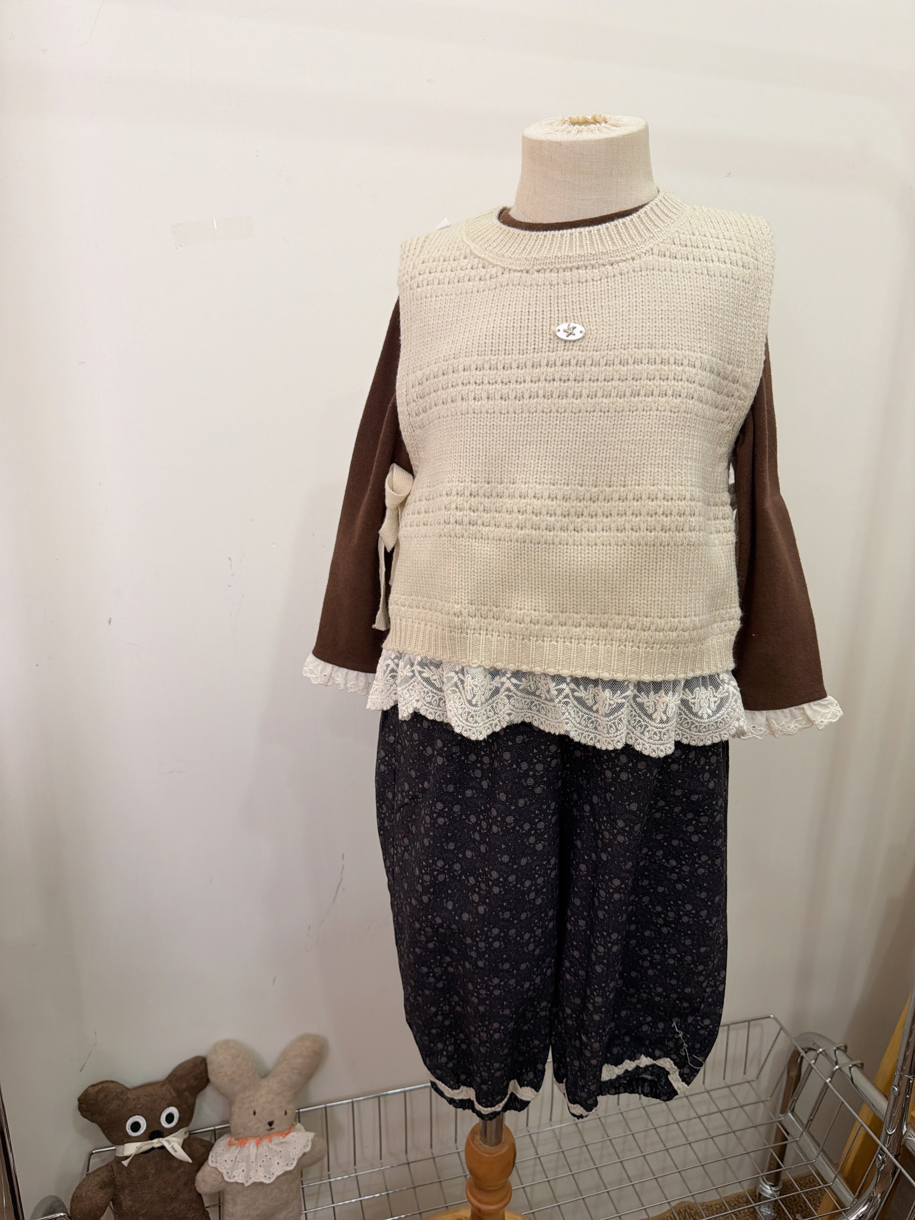 2522鐵標針織背心碎花褲日系三件組