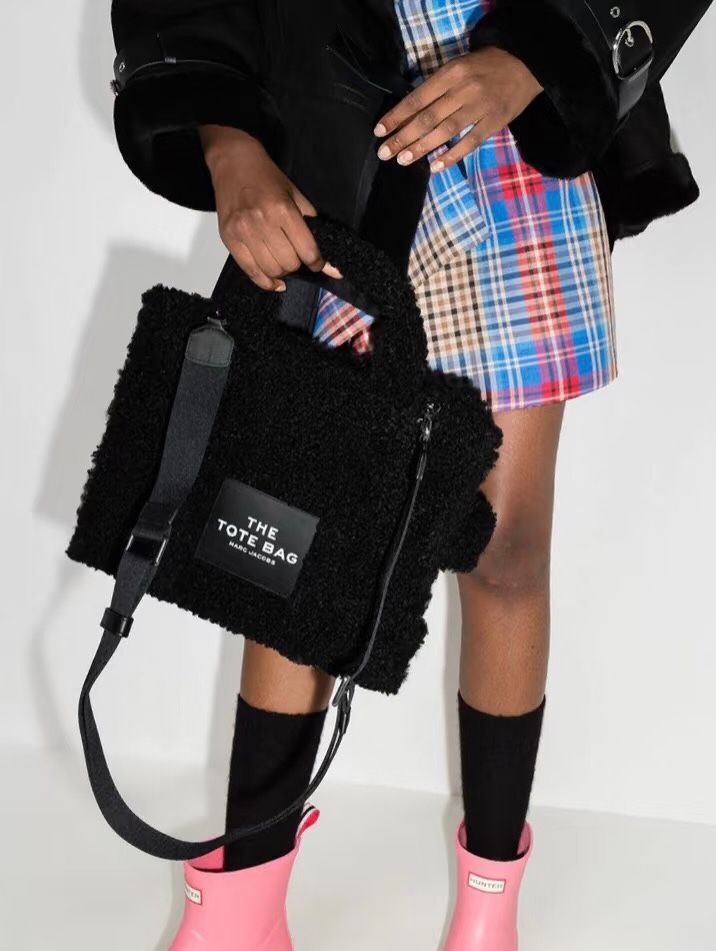 【預購】Marc Jacobs K121201 The Teddy Medium 托特包