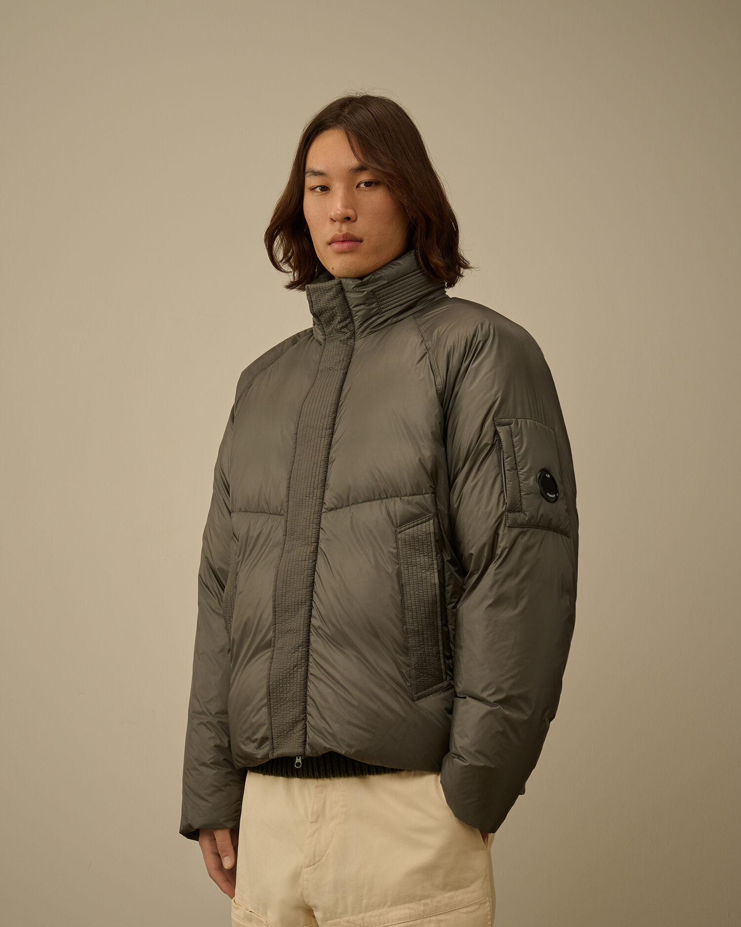 【代購】C.P. Company Down Shield Hooded Lens Jacket 高機能連帽羽絨外套 – 輕量保暖・城市防護