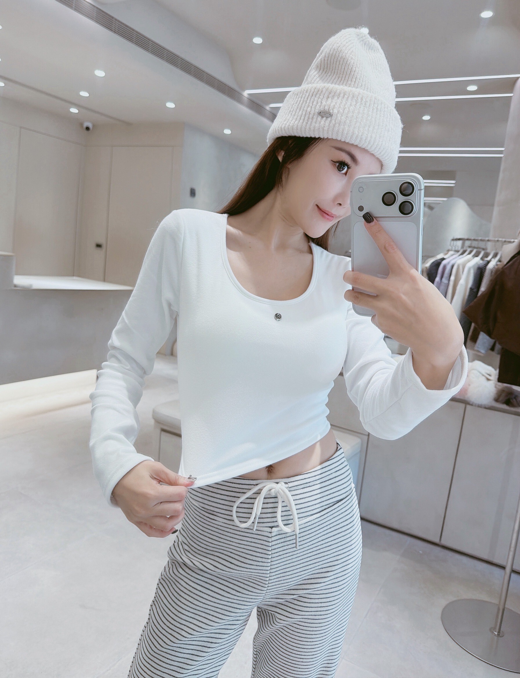 字母鐵牌罩杯磨毛棉質衣