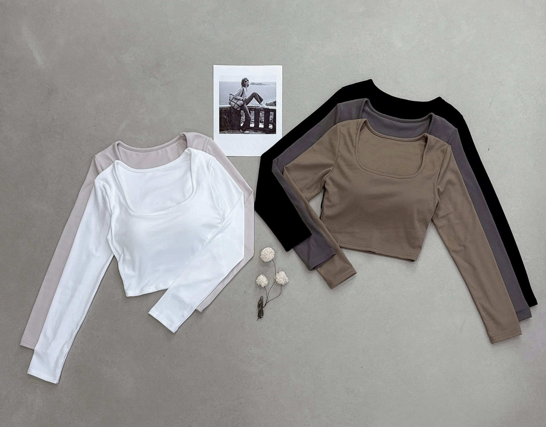 方領磨毛罩杯上衣