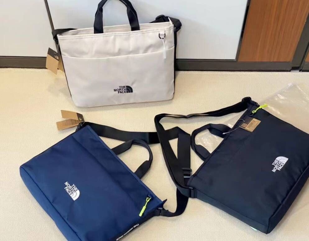 THE NORTH FACE 系列人氣斜孭袋 Simple Cross Bag