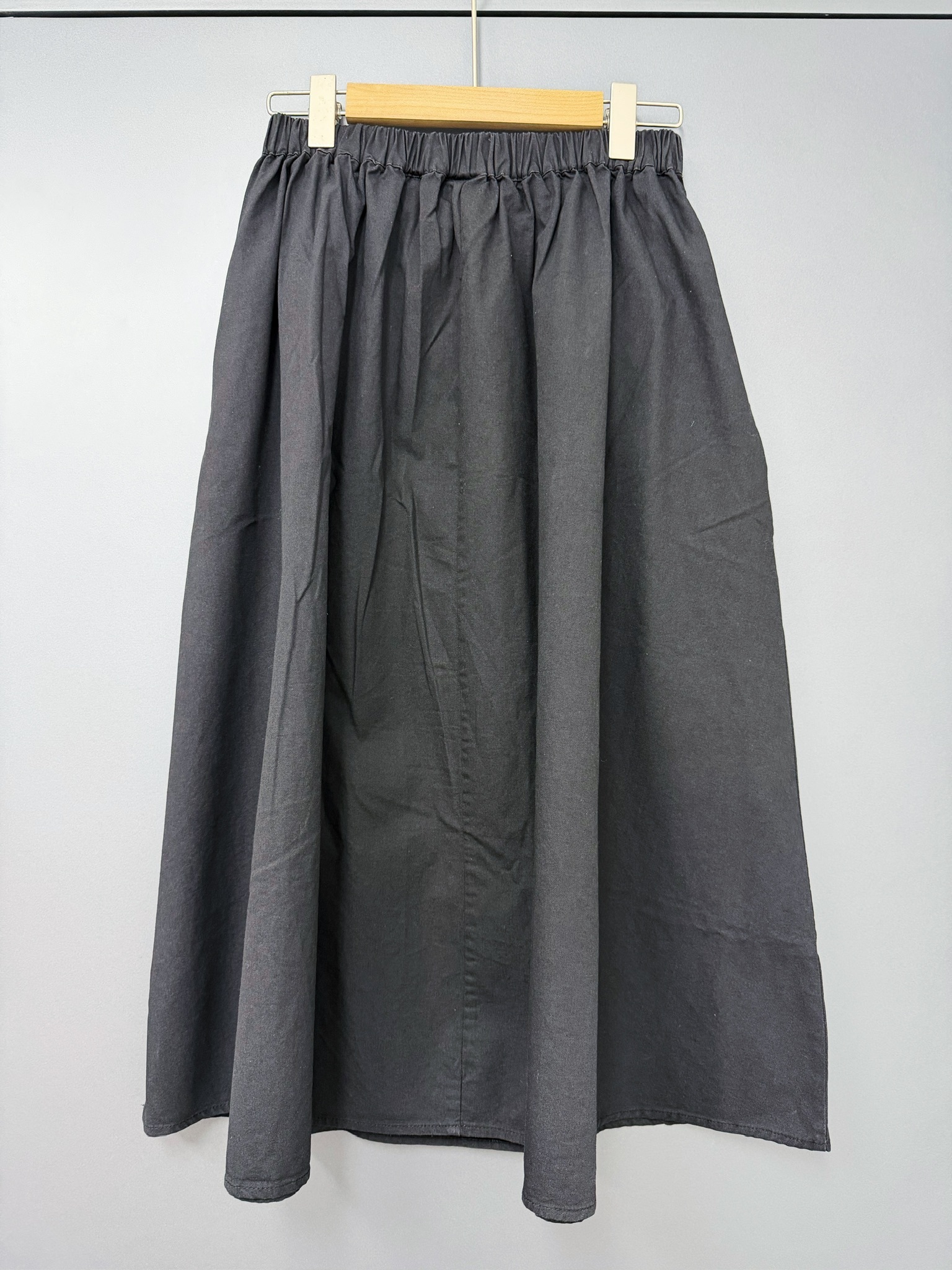 【優惠現貨】淨色中長裙