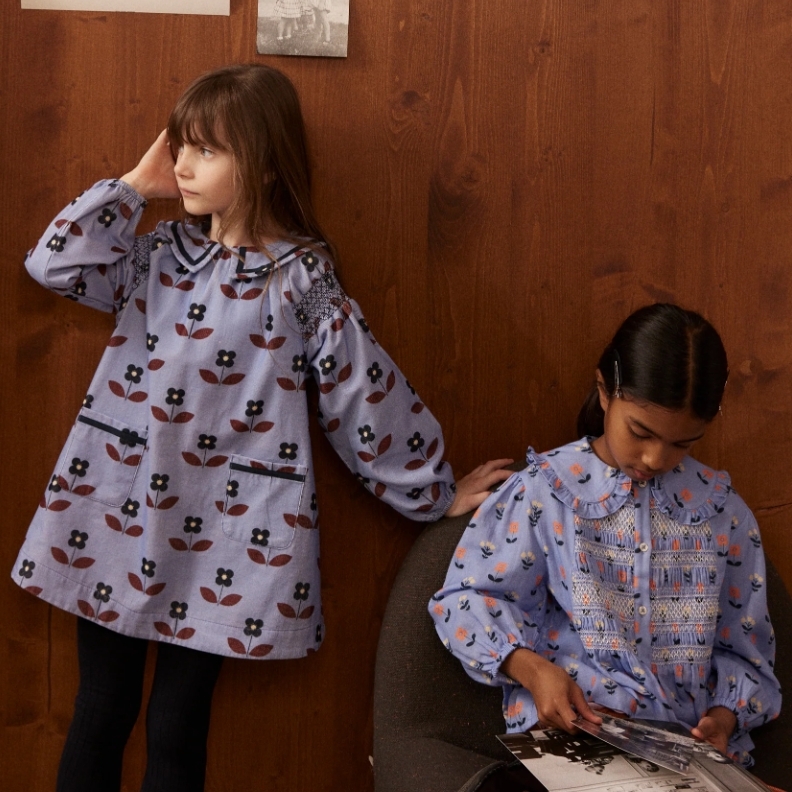 HELLO SIMONE 肩線鬆緊壓褶洋裝 Martha dress Flora blue