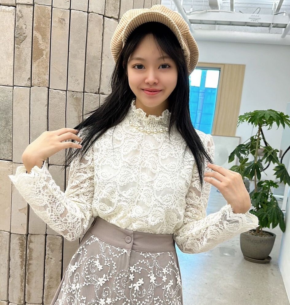 Y04 胸40-52 長23 $399