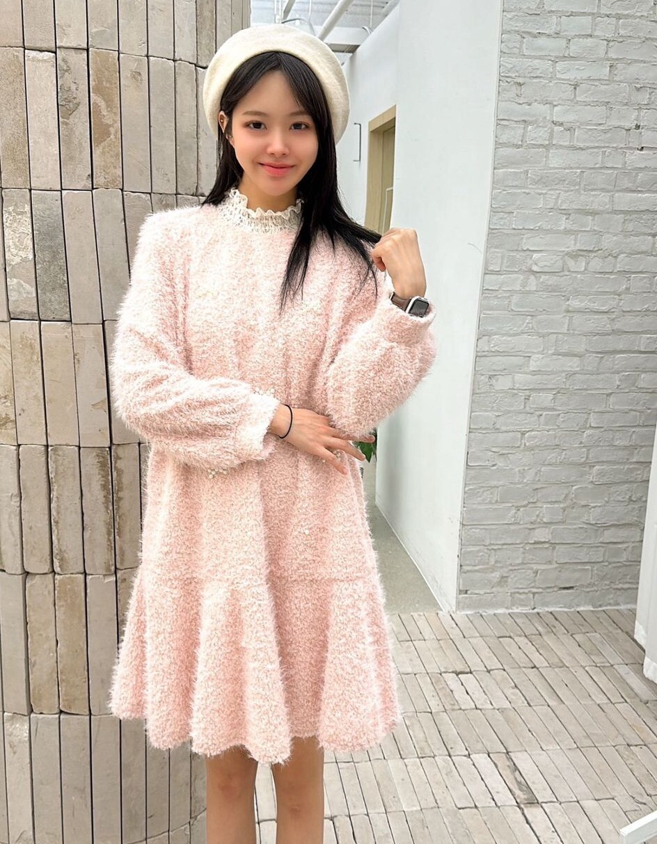 Y15 胸44-48 腰46-50 hip52-58 長35 $569。30 %羊毛 [一口價]