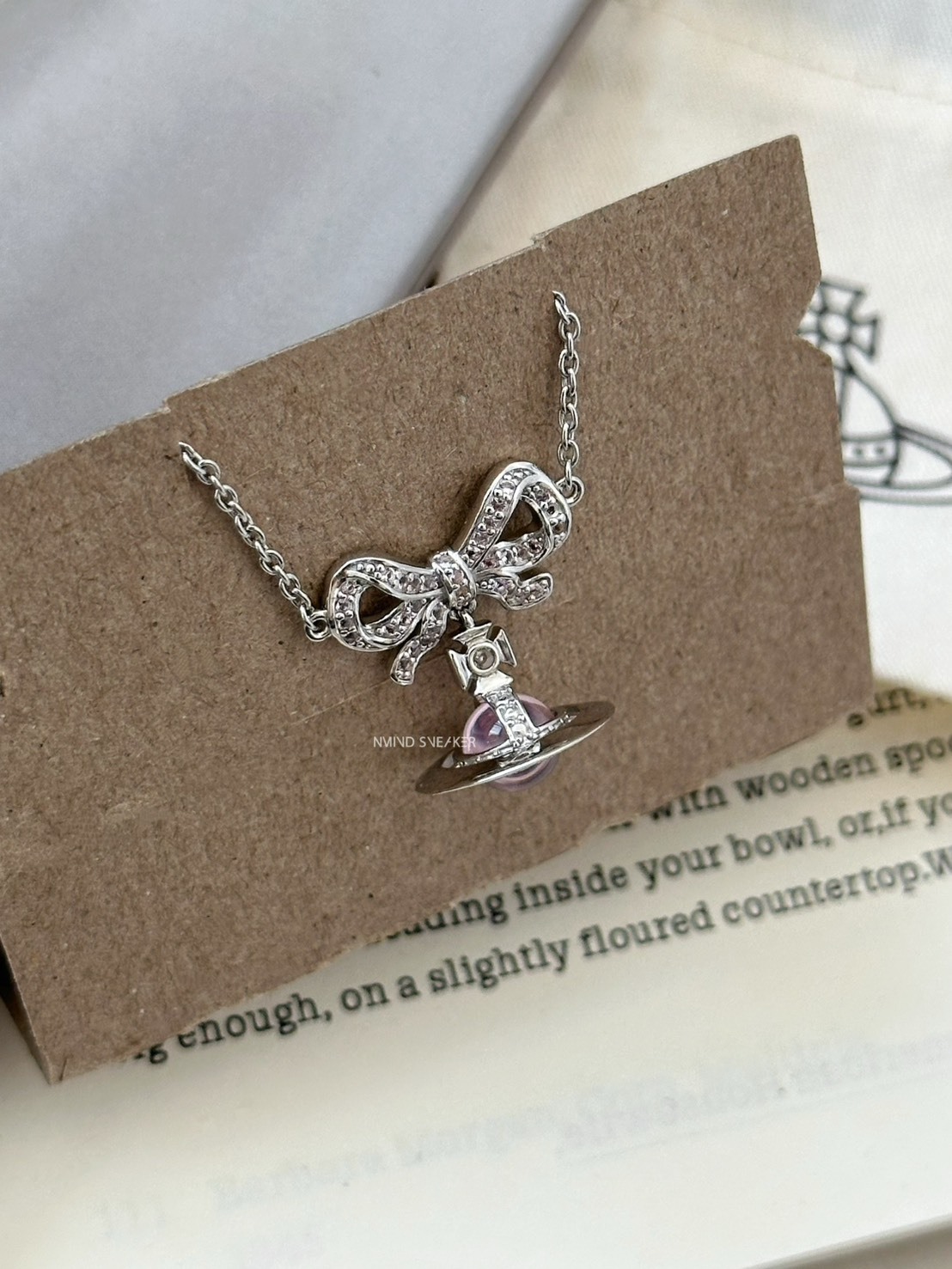 <聖誕快樂✨> Vivienne Westwood Octavie 蝴蝶結粉珠星球手鍊