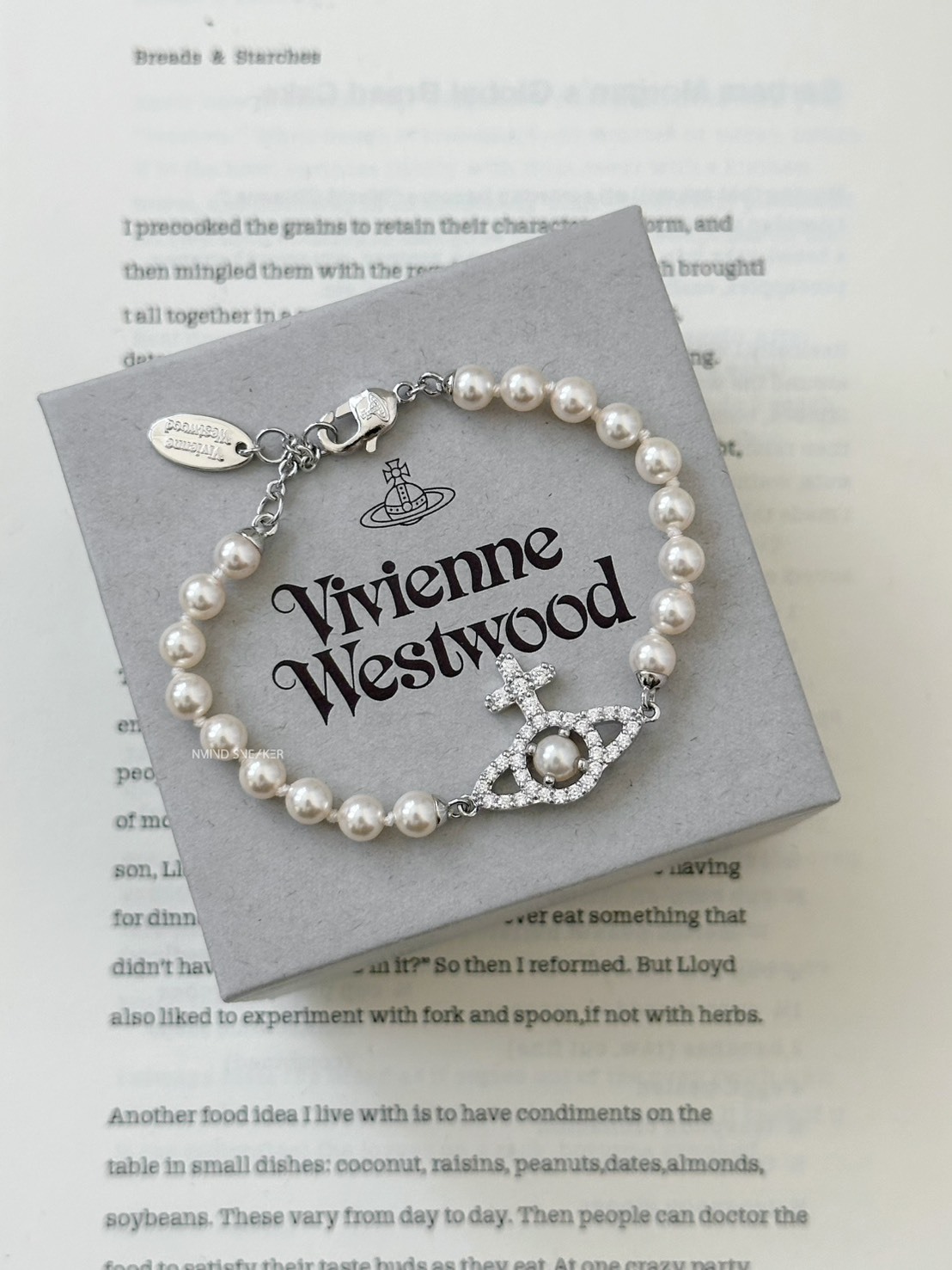 <聖誕快樂✨> Vivienne Westwood Olympia 滿鑽星球珍珠手鍊