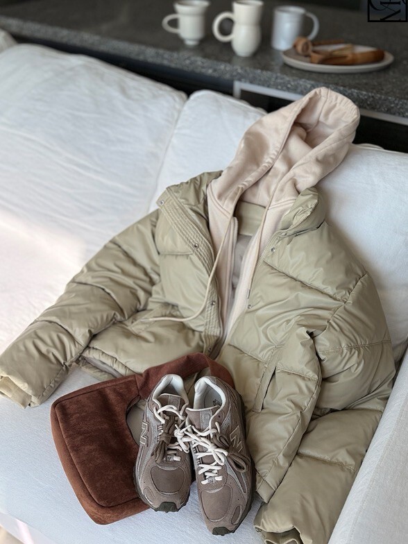 配色假兩件連帽造型澎澎鋪棉外套 / 2色