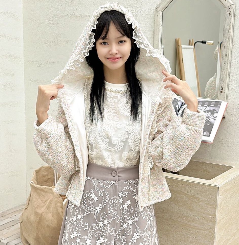 Y44  糖果外套   胸 43-50長 20  原價 $449 (一口價)  羊毛30%