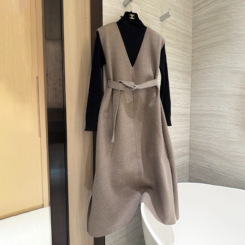 溫柔感V領毛呢背心裙長洋裝-附綁帶 / 3色