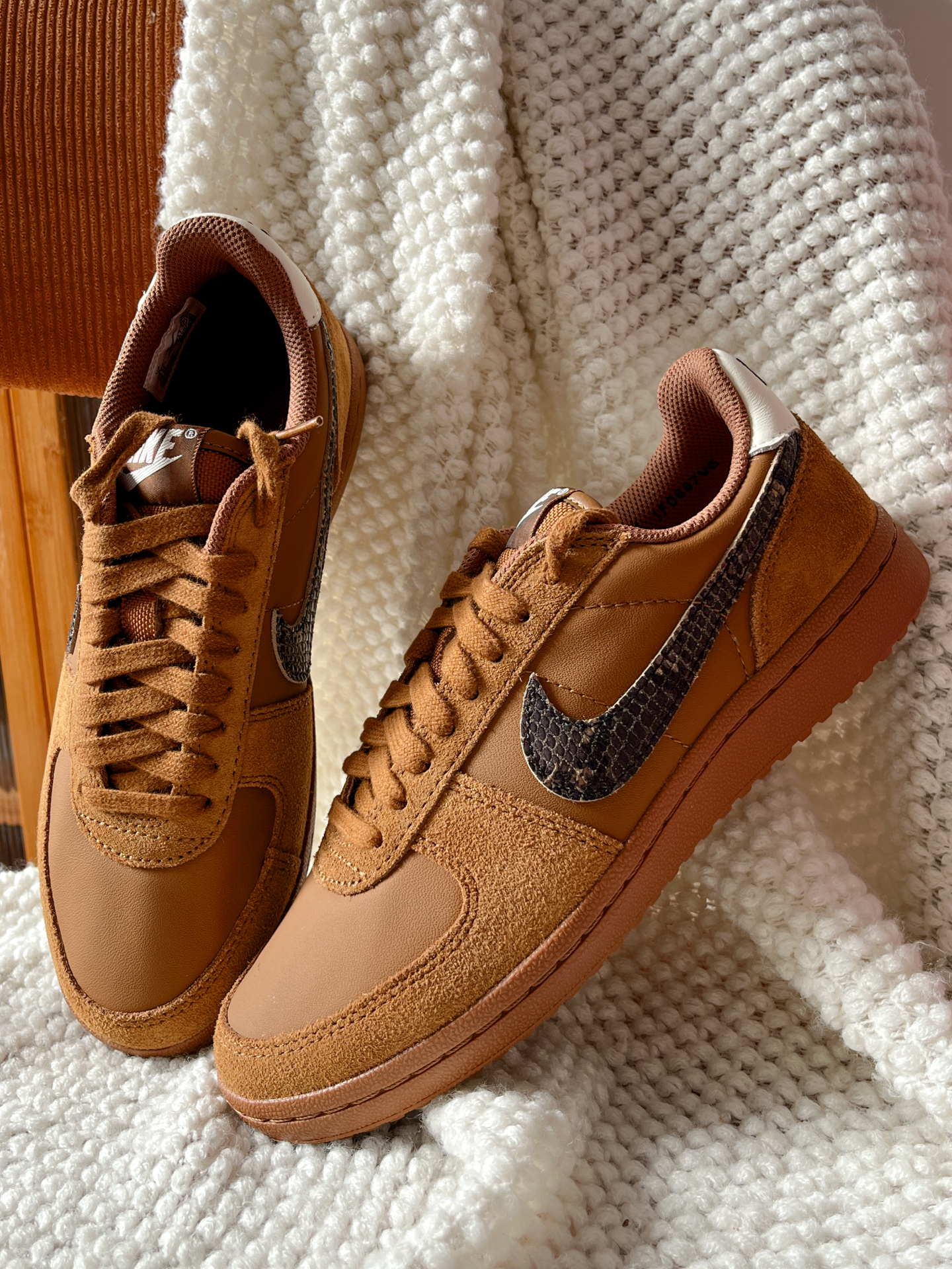 代購-<蛇蛇限定>Nike Field General 82 Snake Skin Swoosh 蛇紋 麂皮 板鞋 男女同款 灰/棕 IF0667-001 F0667-200