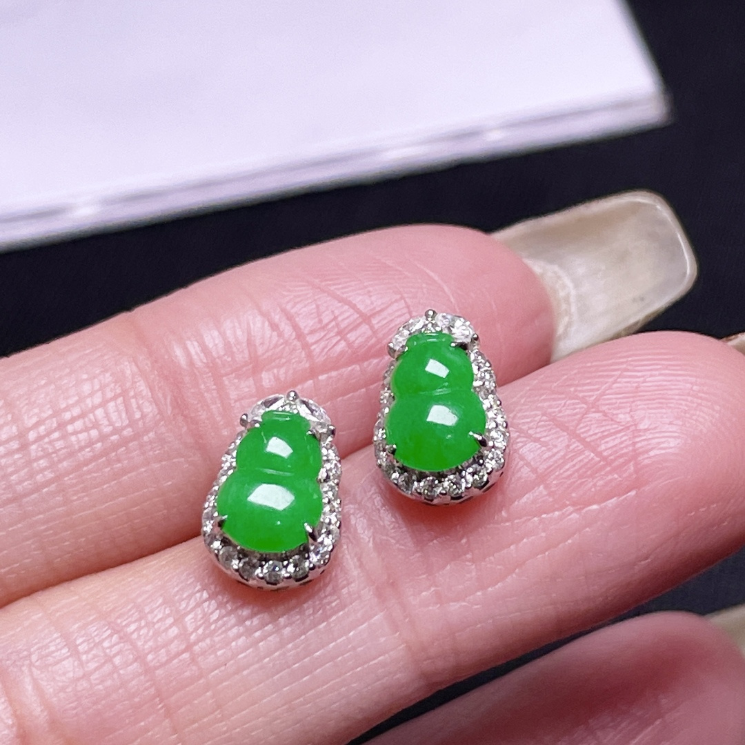 126429 翡翠葫蘆耳釘