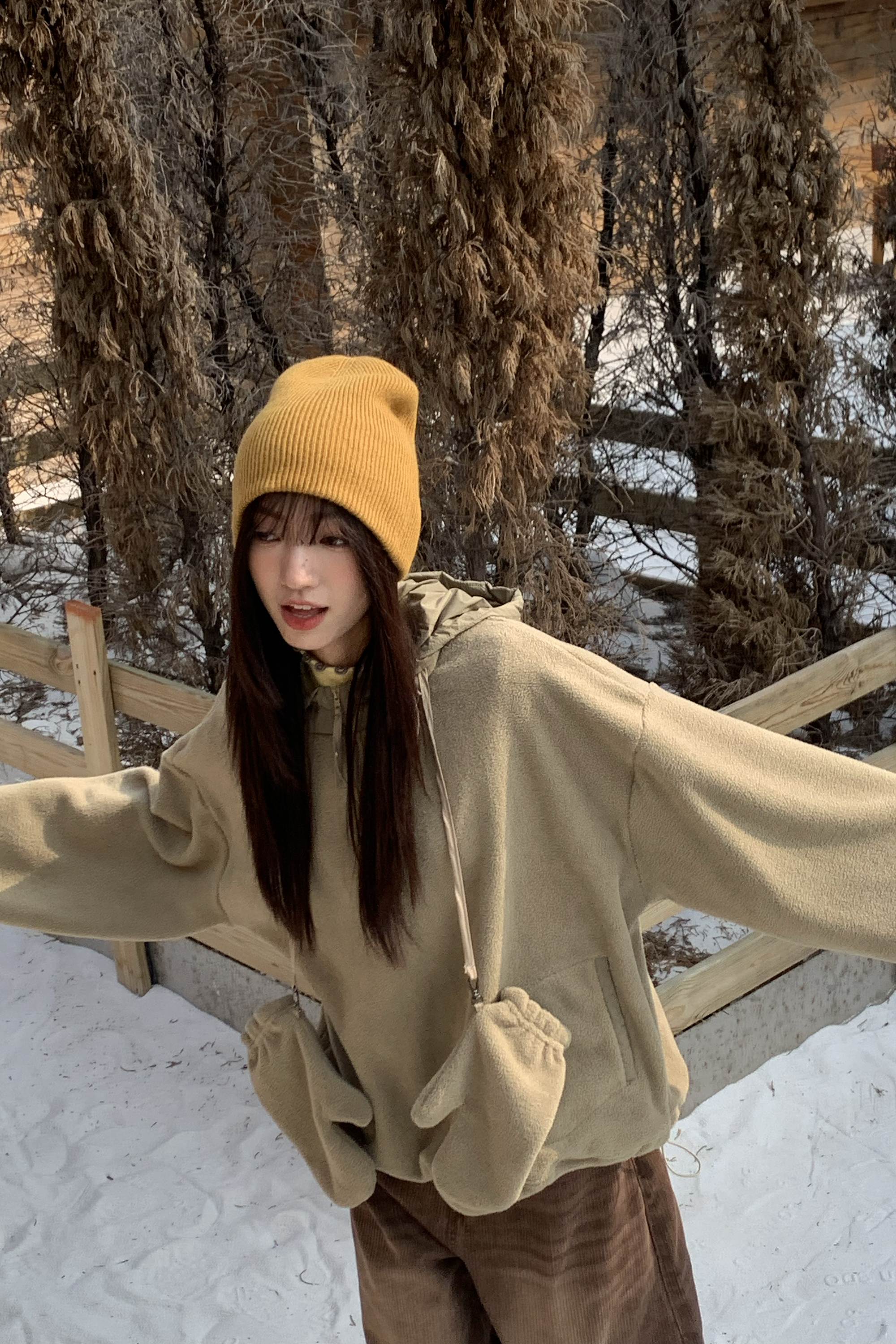 Last Month｜日系毛茸茸連半拉鏈 3色 附手套