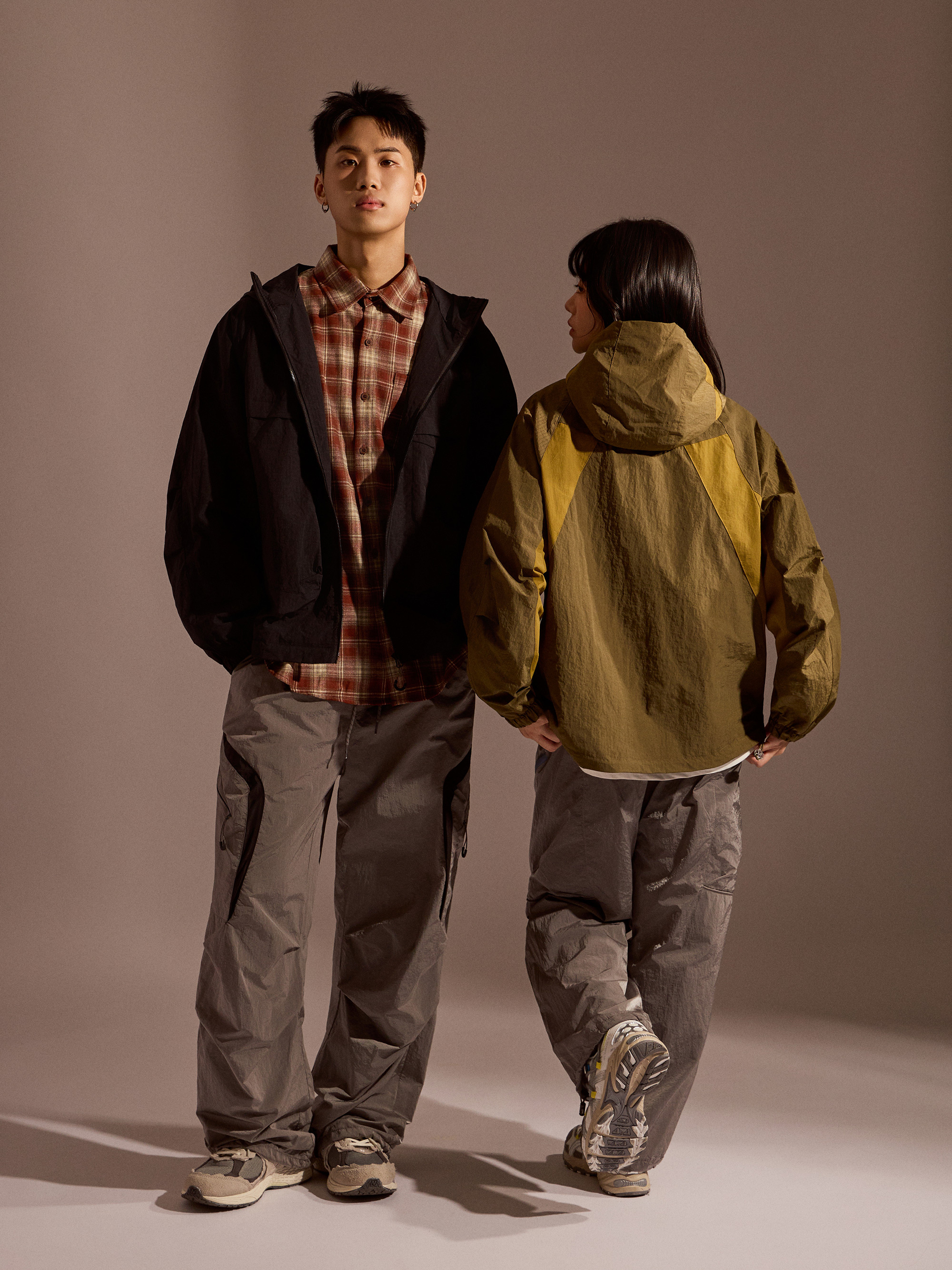 雨滴往旁邊走外套