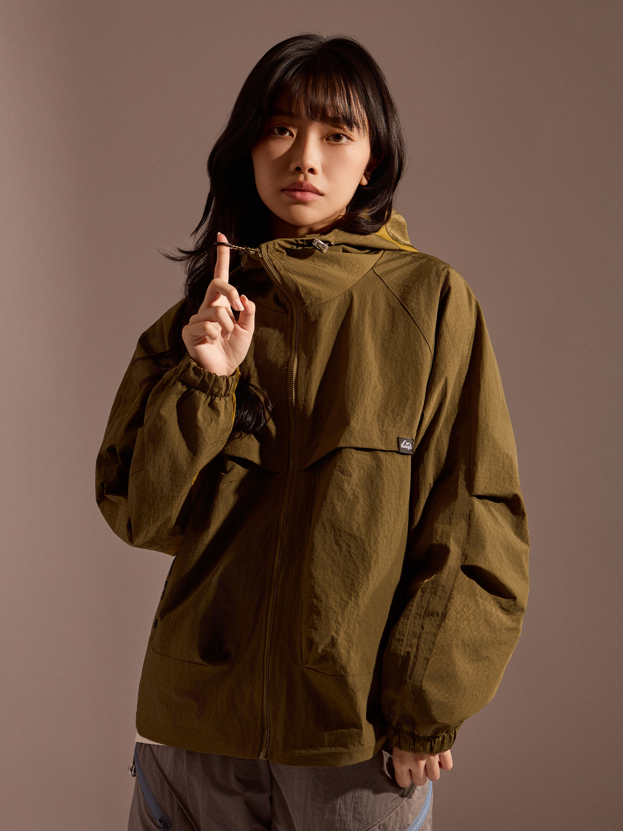 雨滴往旁邊走外套