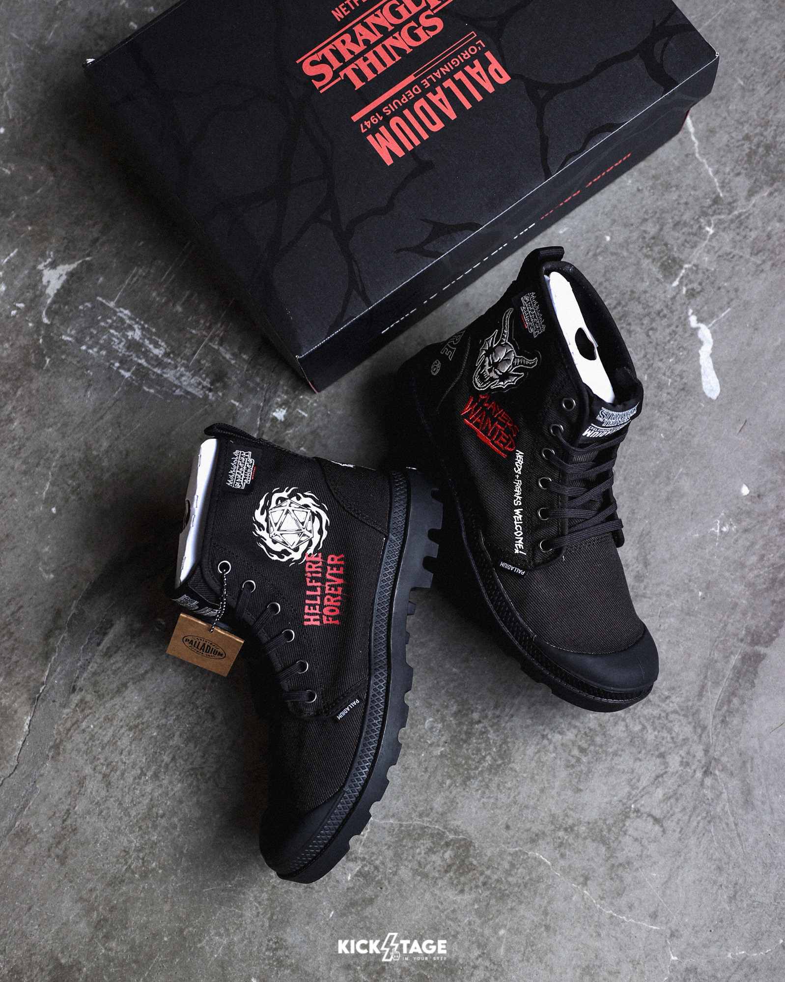 男女鞋 PALLADIUM PAMPA HELLFIRE 黑 怪奇物語 地獄火俱樂部 聯名 刺繡 塗鴉 休閒鞋 靴子【74496-001】