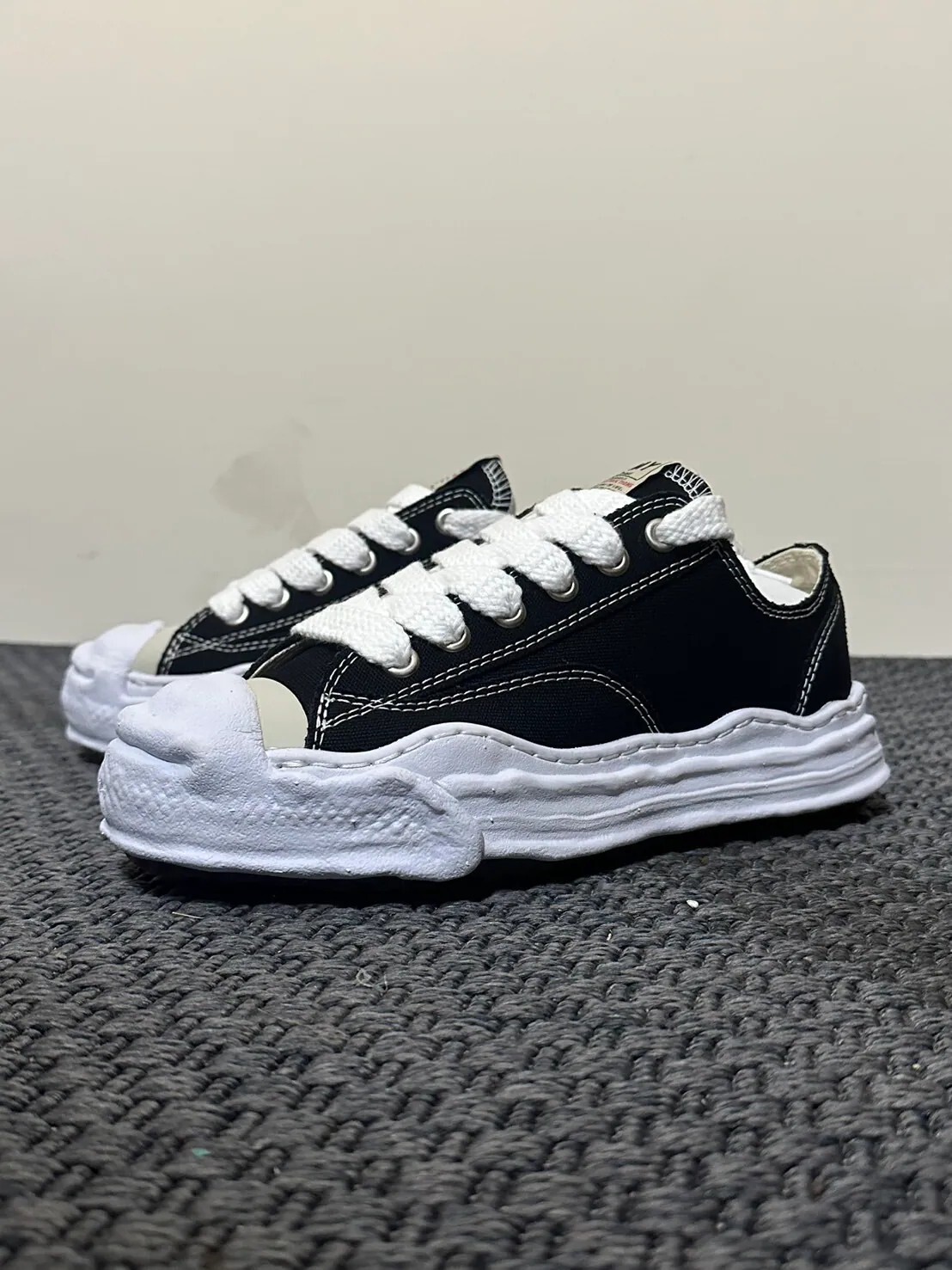 iSNEAKERS｜Maison Mihara Yasuhiro Hank OG Sole Canvas Low "Black" 黑色 三原康裕 A05FW702BK