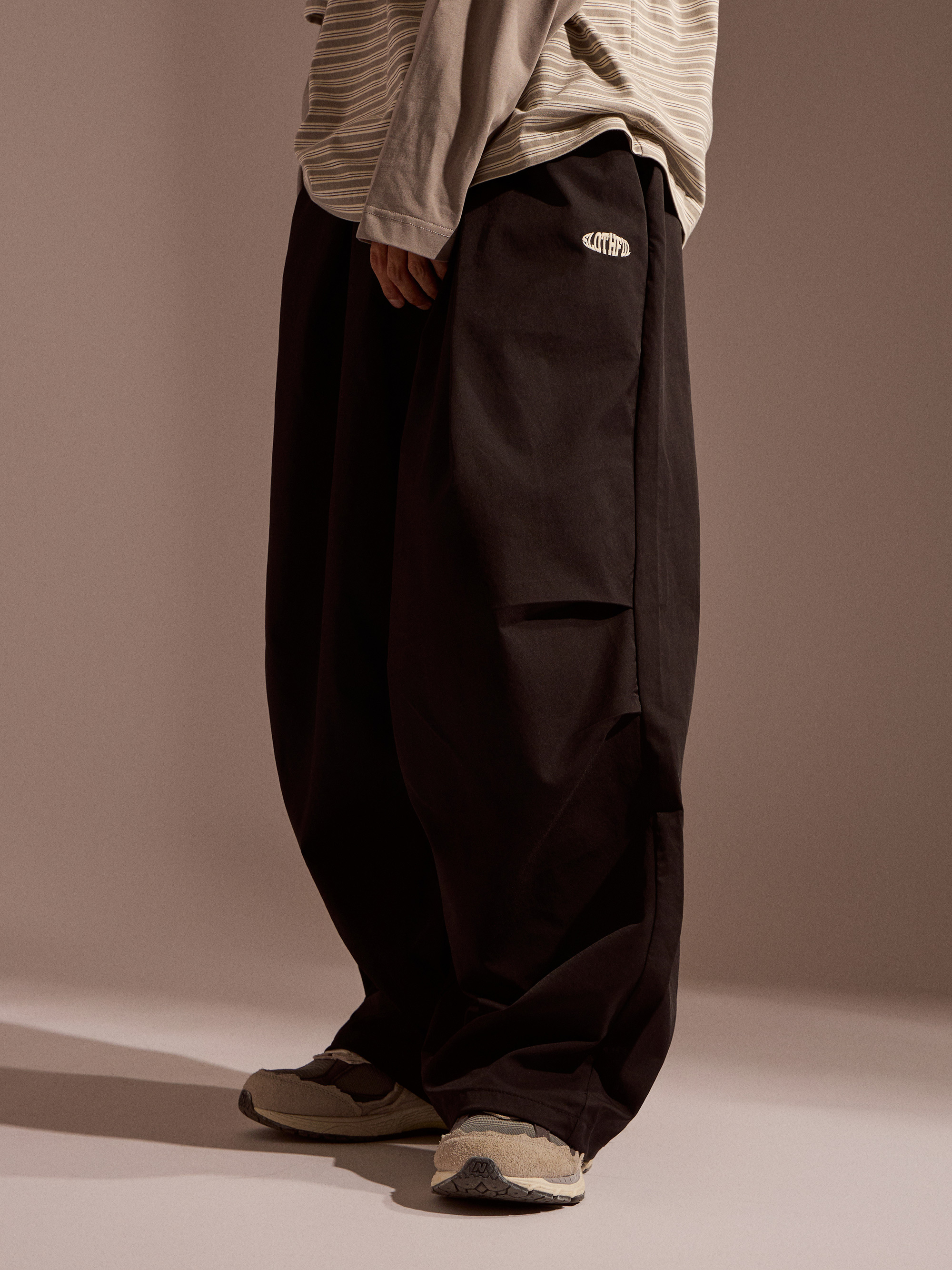 懶漫 LOGO 闊腿褲