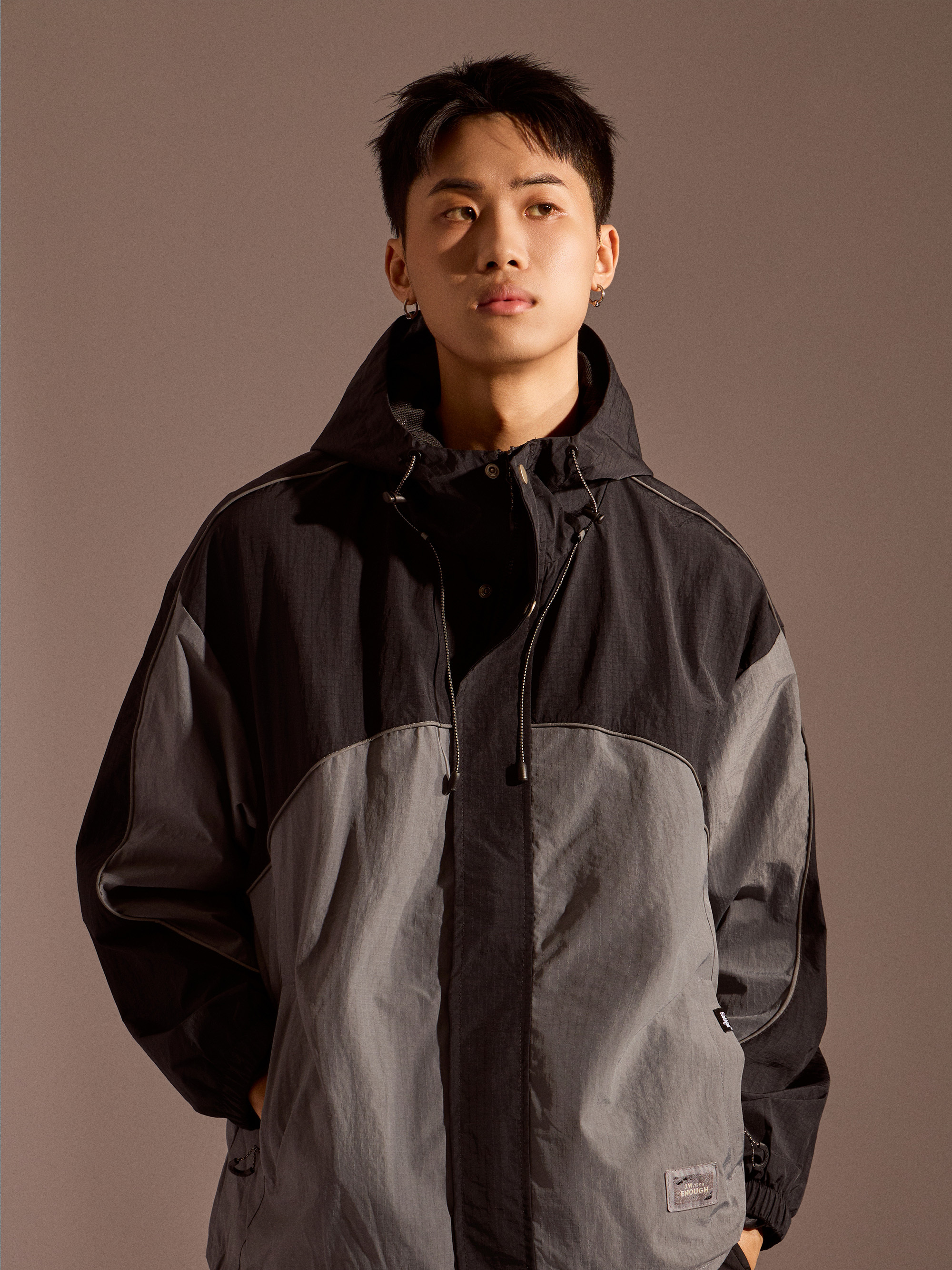 懶登山防潑水外套