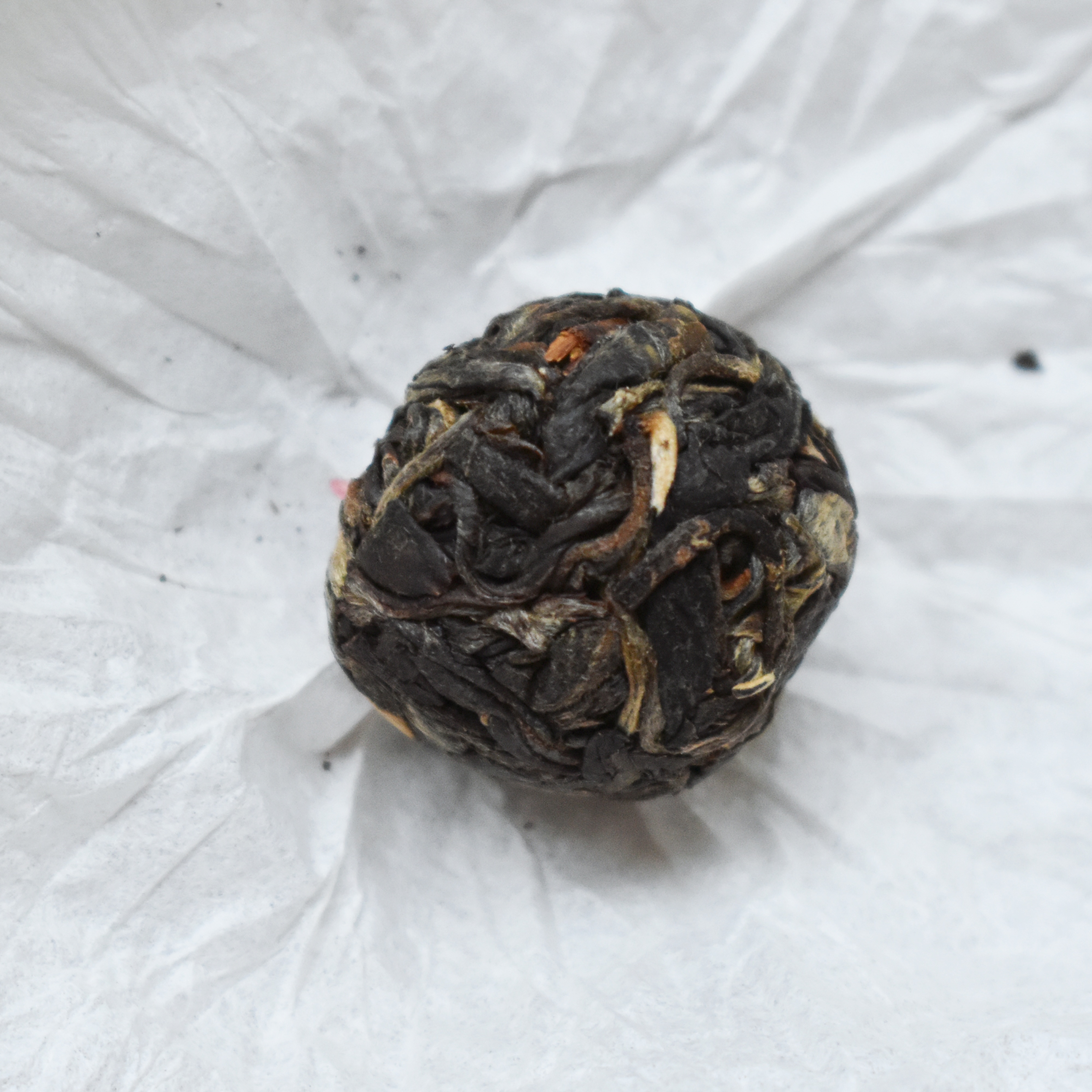 2020年 老曼峨 古樹純料 普洱生茶 茶丹龍珠