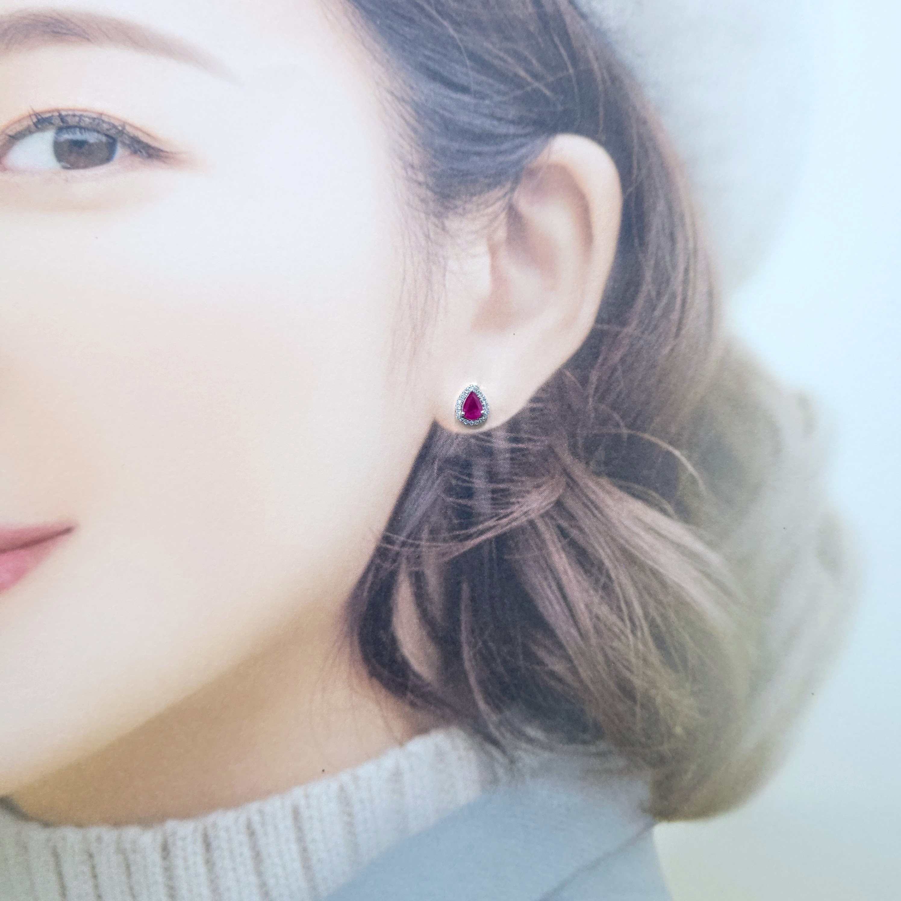 全新18K白金【主石95份紅寶石】配17份鑽石耳環