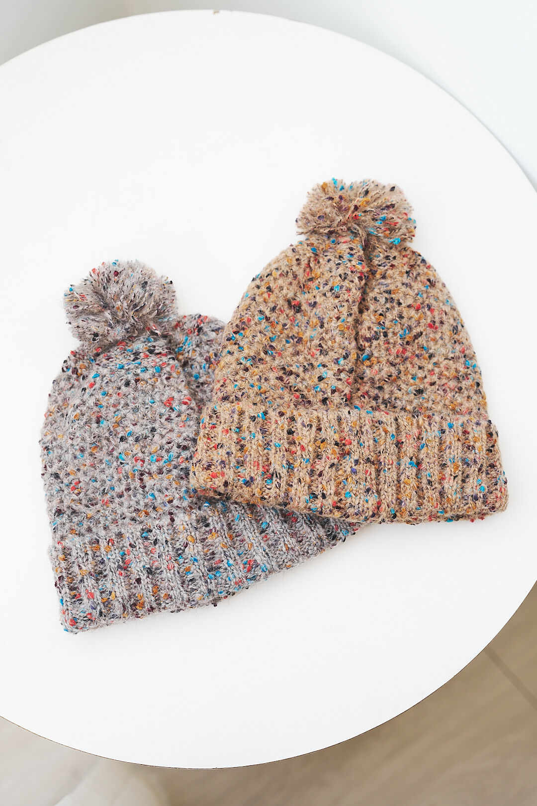 星塵聚！彩色點點羊毛帽(兩色)