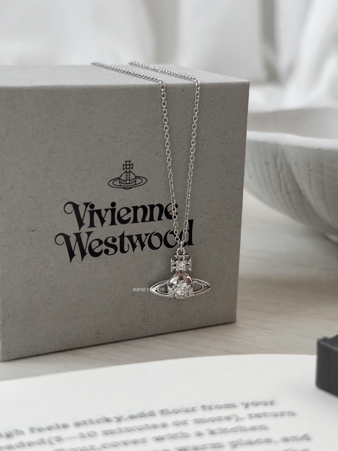 <聖誕快樂✨> Vivienne Westwood Lee 星形星球項鍊