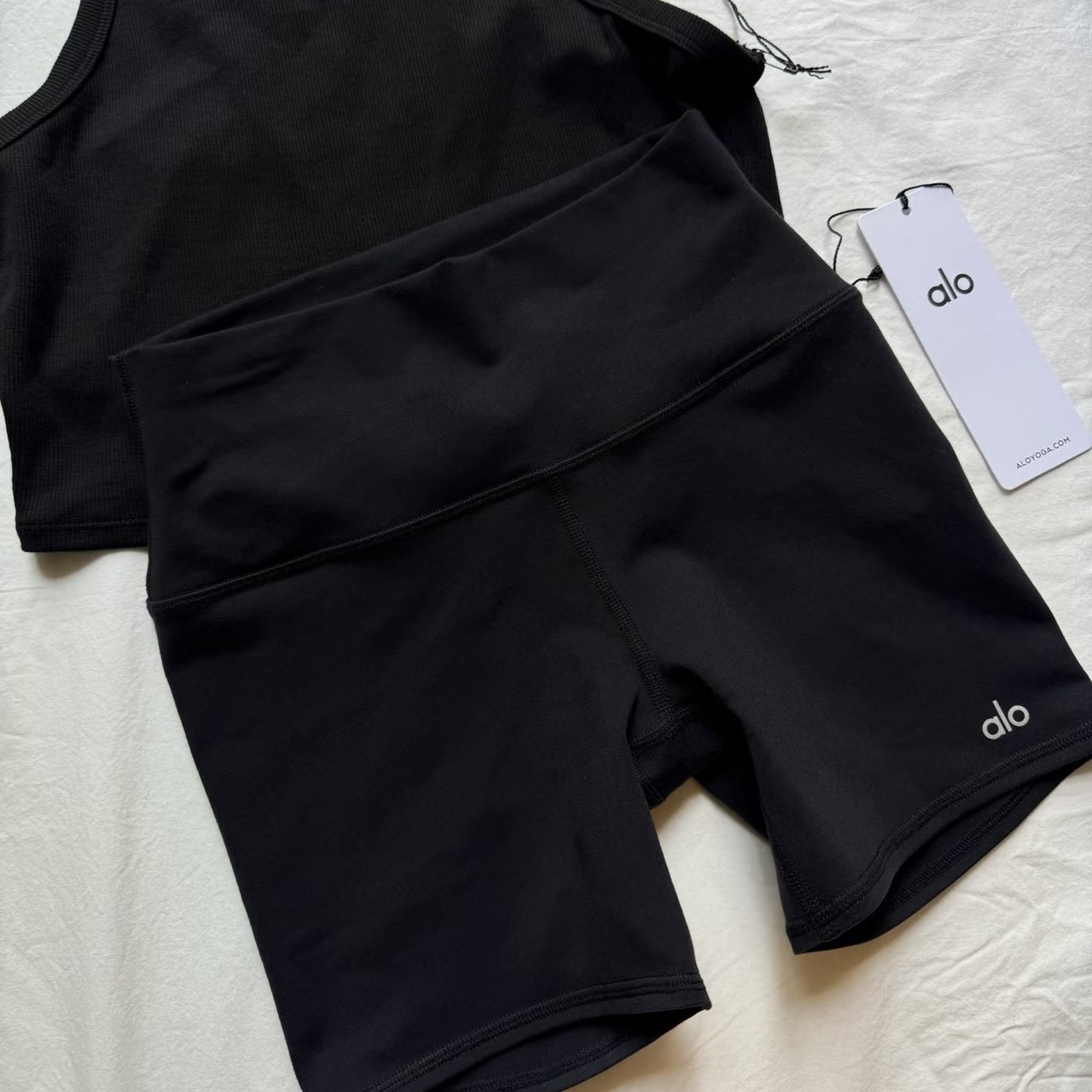 Alo 5” Airbrush High-Waist Biker Short 五分高腰緊身褲