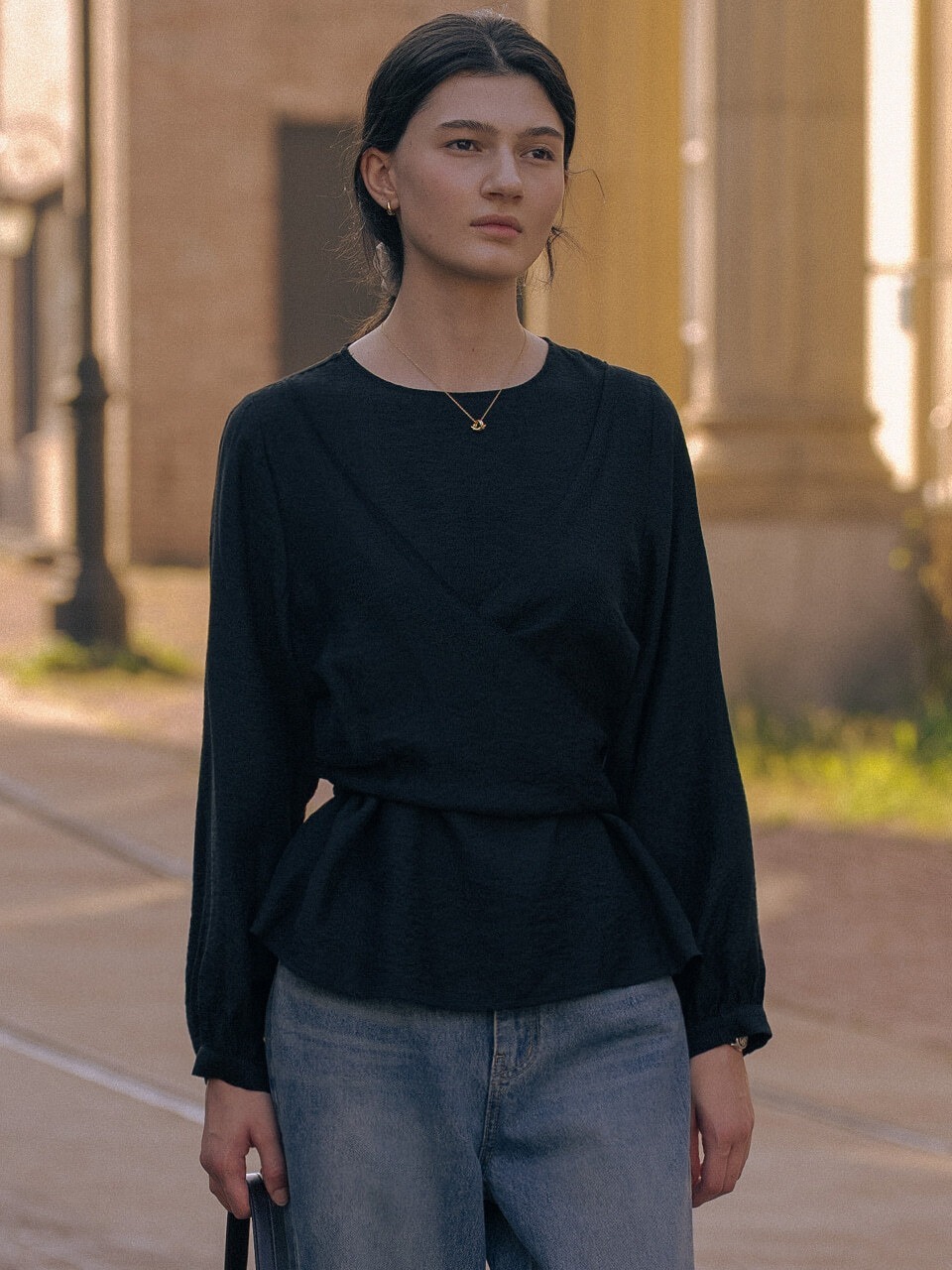 TILLIDIE Ribbon wrap blouse