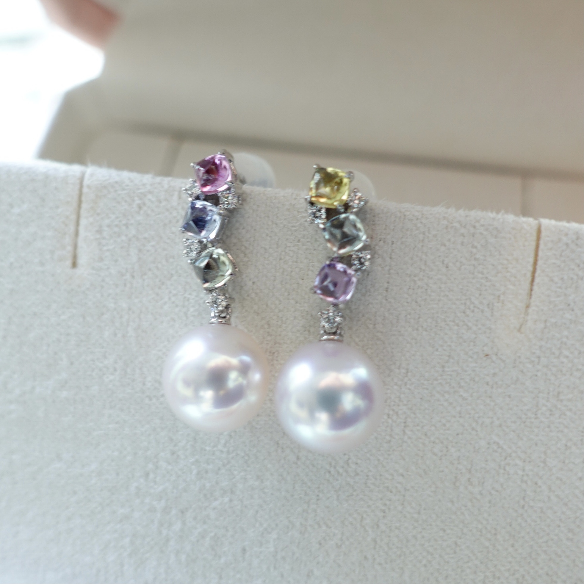 18K金頂級鏡面日本Akoya鑲嵌糖塔形藍寶石及鑽石耳釘