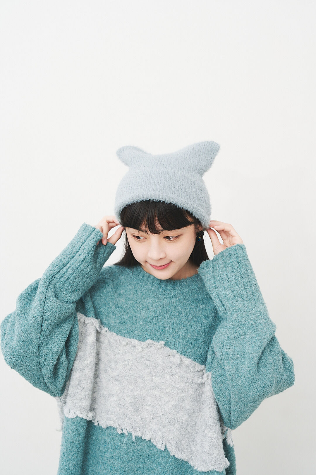 軸上的可愛蹤跡！貓耳毛絨針織帽