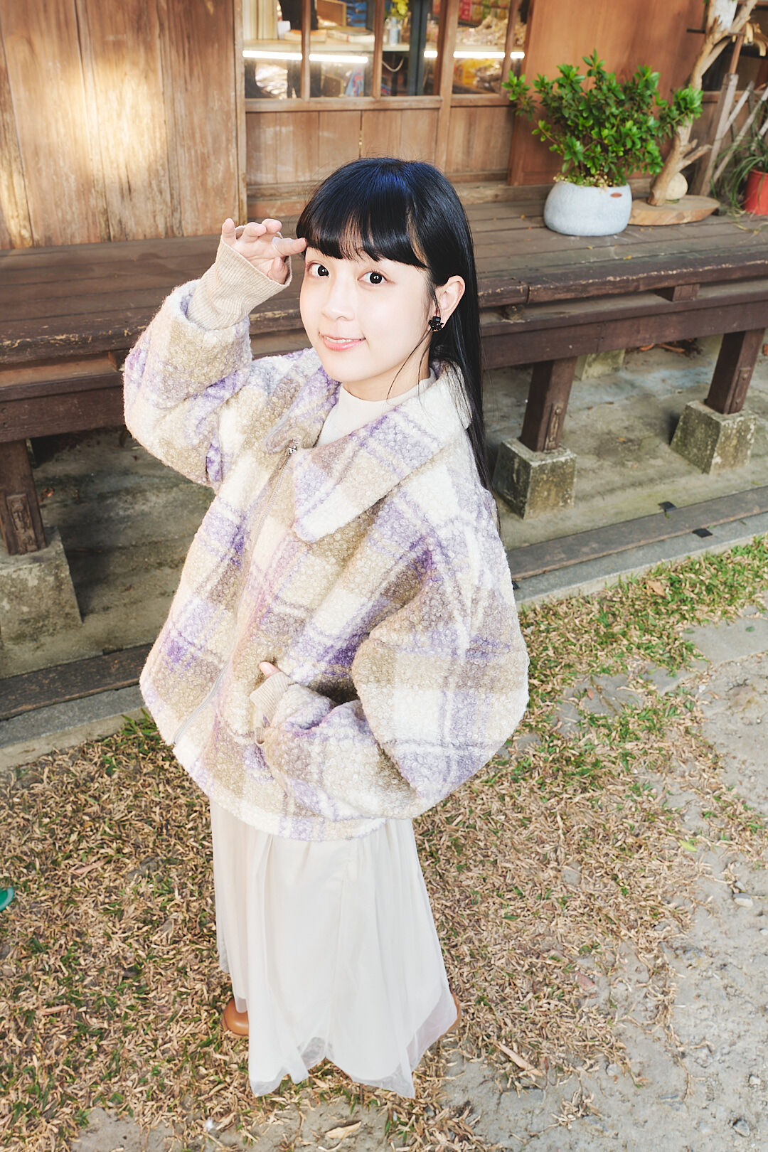 冬隅格映！絨毛拼色格紋外套(兩色-紫)
