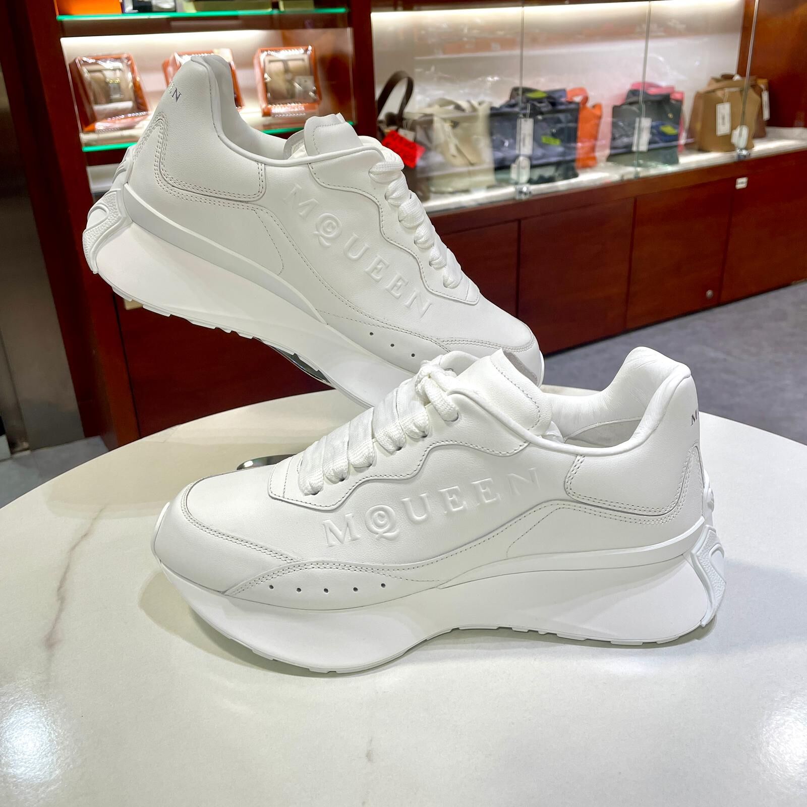 全新MQUEEN波鞋 白色38碼 841160 WIANHE 9007 麥昆運動鞋 #BRAND NEW #香榭站正品