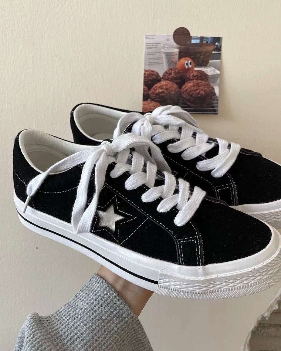 【現貨】<小腳腳限定>Converse One Star OX 星星 麂皮 黑白 白標
