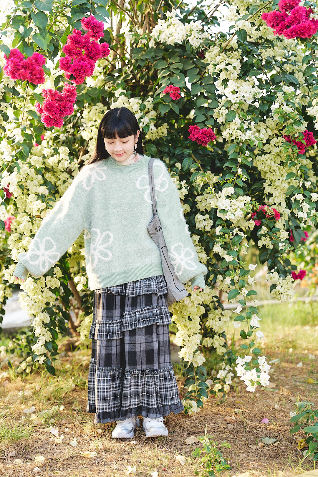 (限量)慢光影！格紋荷葉邊層次裙(兩色-木炭)